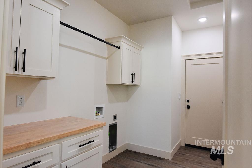 1512 Tverdy Ln, Buhl, Idaho 83316, 4 Bedrooms, 2 Bathrooms, Residential For Sale, Price $440,000,MLS 98955630