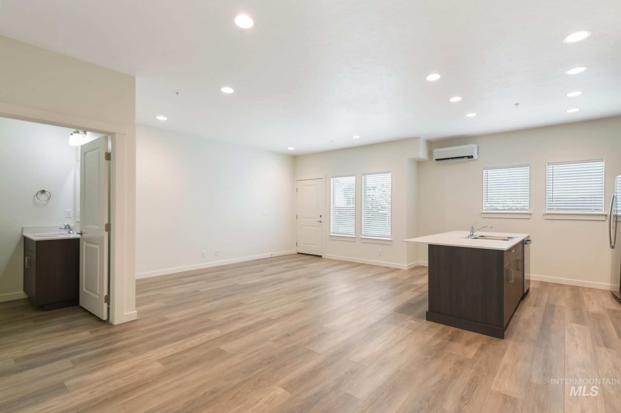 6726 W Overland, Boise, Idaho 83709, 3 Bedrooms, 3.5 Bathrooms, Residential Income For Sale, Price $1,068,999,MLS 98955688