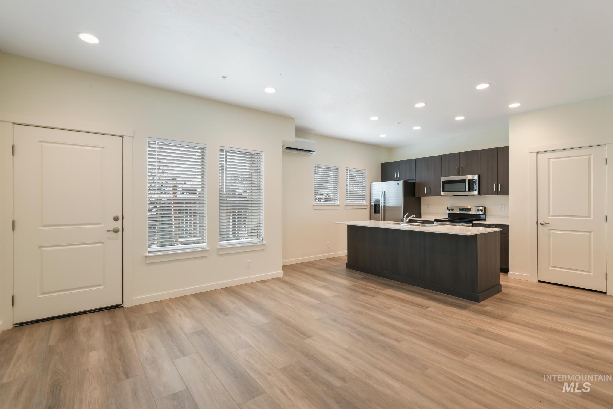 6726 W Overland, Boise, Idaho 83709, 3 Bedrooms, 3.5 Bathrooms, Residential Income For Sale, Price $1,068,999,MLS 98955688