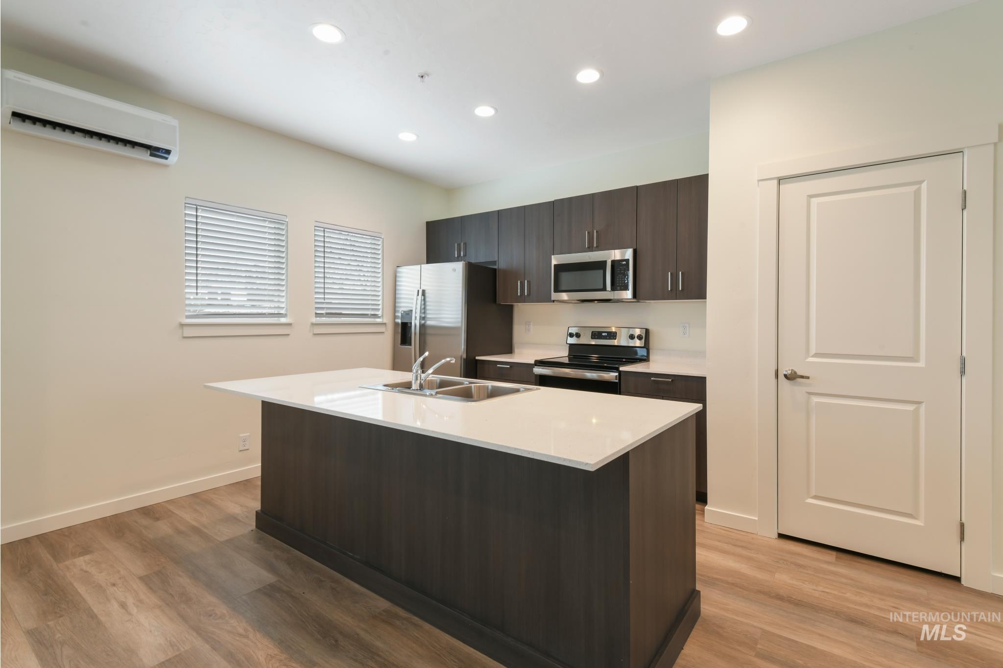 6726 W Overland, Boise, Idaho 83709, 3 Bedrooms, 3.5 Bathrooms, Residential Income For Sale, Price $1,068,999,MLS 98955688