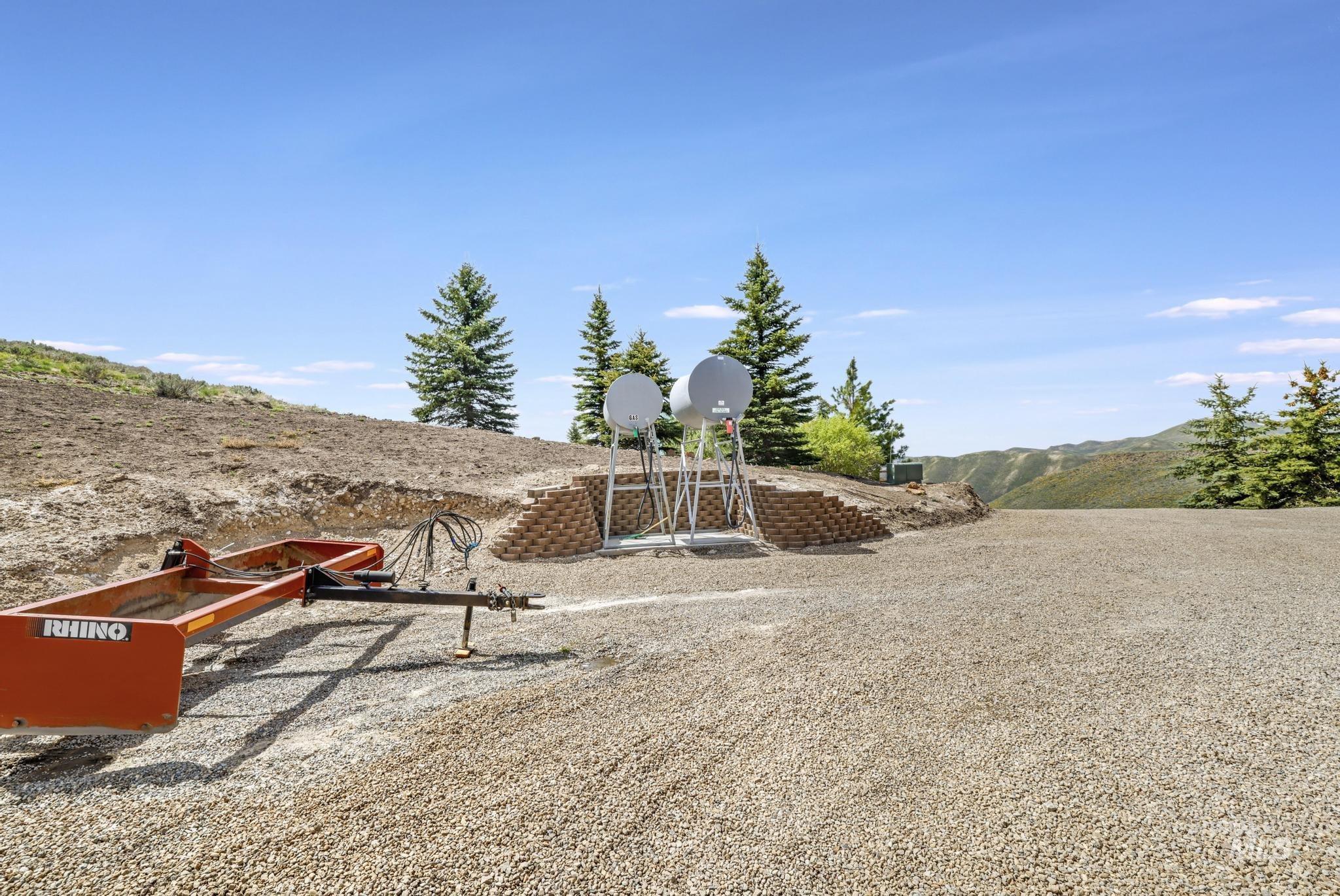 203 N Brush Road, Fairfield, Idaho 83327, 5 Bedrooms, 4 Bathrooms, Residential For Sale, Price $1,789,000, 98955711