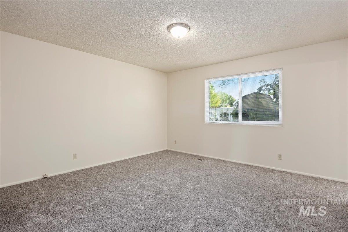 551 Park Meadows Circle, Twin Falls, Idaho 83301, 3 Bedrooms, 2 Bathrooms, Residential For Sale, Price $359,900,MLS 98955739