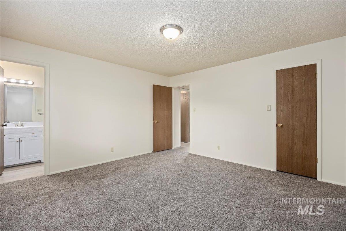 551 Park Meadows Circle, Twin Falls, Idaho 83301, 3 Bedrooms, 2 Bathrooms, Residential For Sale, Price $359,900,MLS 98955739