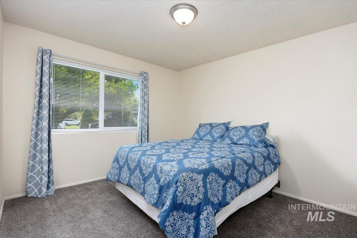 551 Park Meadows Circle, Twin Falls, Idaho 83301, 3 Bedrooms, 2 Bathrooms, Residential For Sale, Price $359,900,MLS 98955739