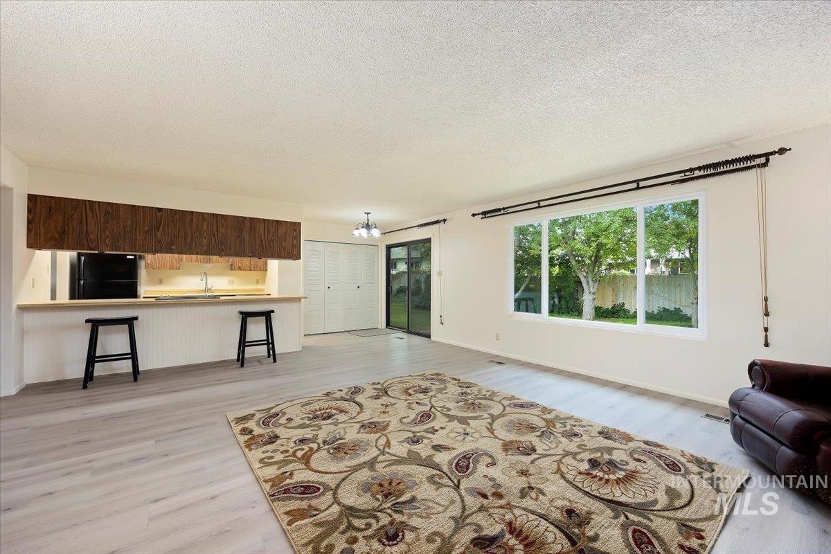 551 Park Meadows Circle, Twin Falls, Idaho 83301, 3 Bedrooms, 2 Bathrooms, Residential For Sale, Price $359,900,MLS 98955739