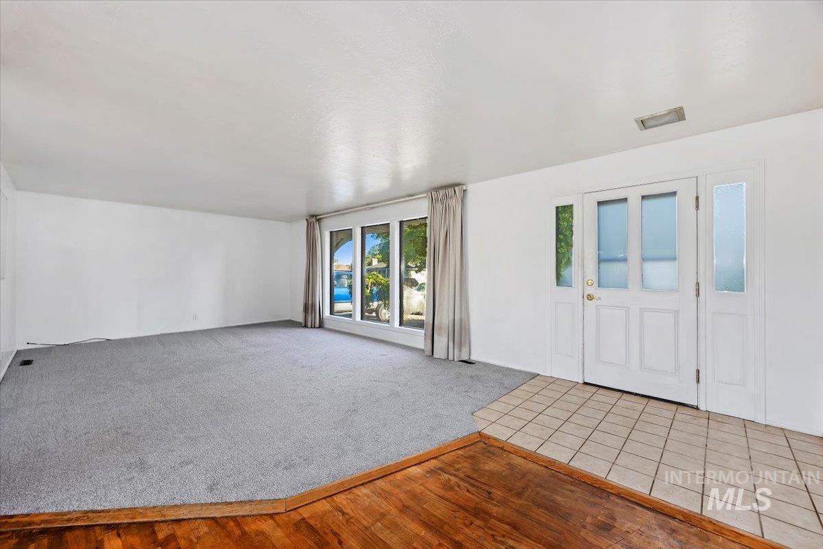 305 Lucille St., Kimberly, Idaho 83301, 4 Bedrooms, 2 Bathrooms, Residential For Sale, Price $349,900,MLS 98955771