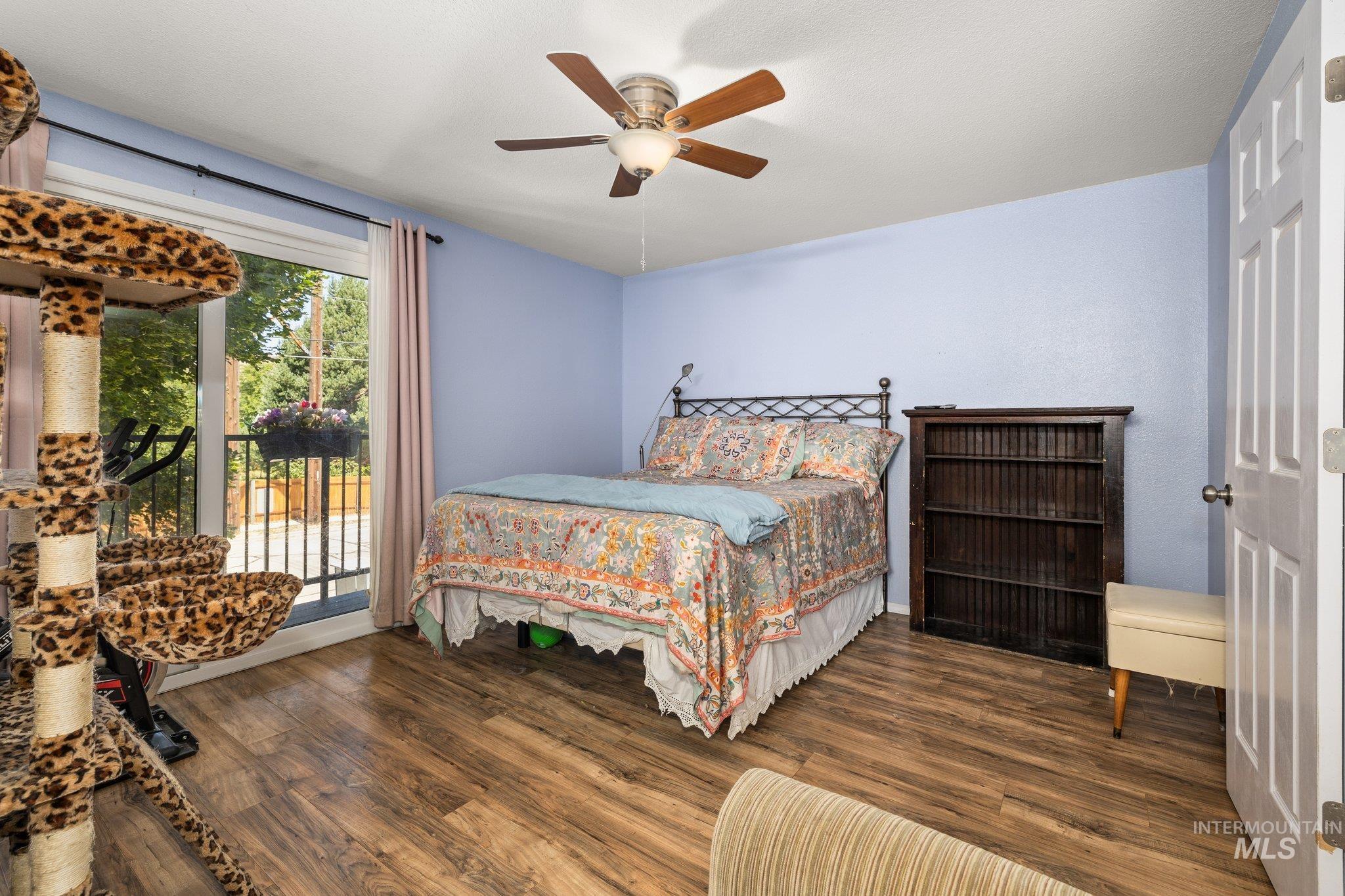 1990 Old Saybrook, Boise, Idaho 83706, 3 Bedrooms, 1.5 Bathrooms, Residential For Sale, Price $359,900,MLS 98955817