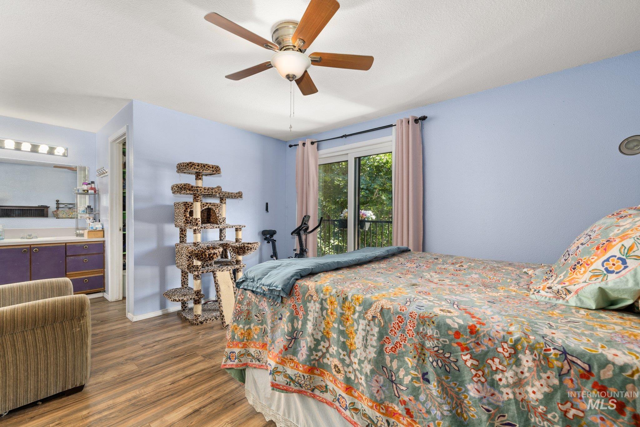 1990 Old Saybrook, Boise, Idaho 83706, 3 Bedrooms, 1.5 Bathrooms, Residential For Sale, Price $359,900,MLS 98955817