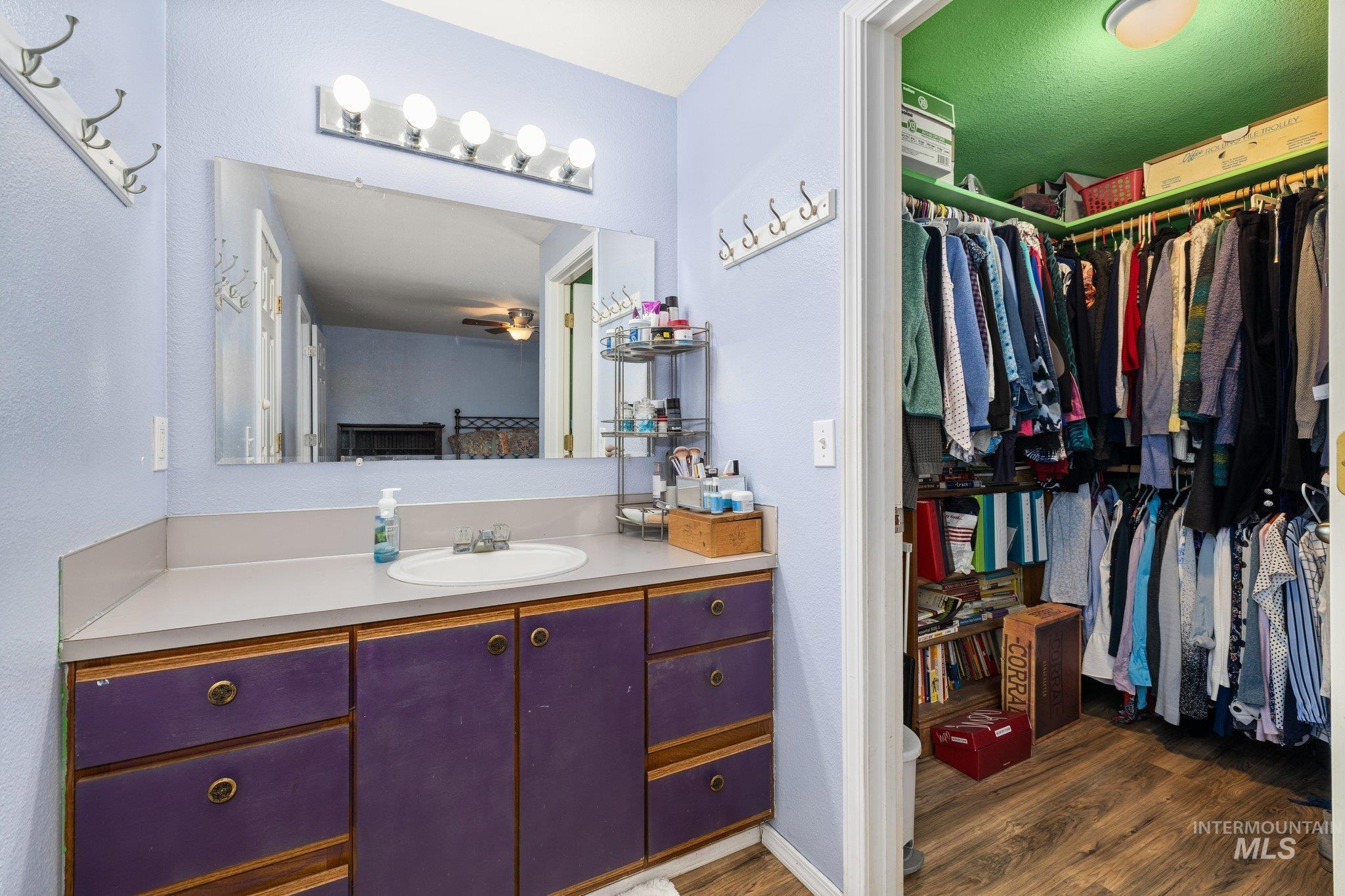 1990 Old Saybrook, Boise, Idaho 83706, 3 Bedrooms, 1.5 Bathrooms, Residential For Sale, Price $359,900,MLS 98955817