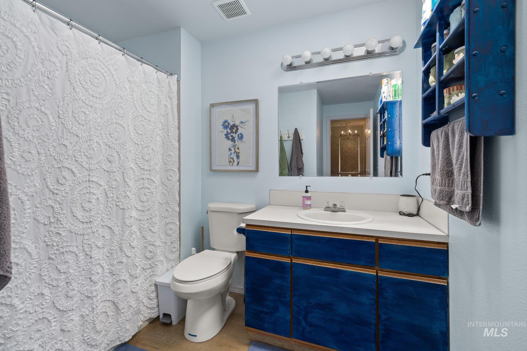 1990 Old Saybrook, Boise, Idaho 83706, 3 Bedrooms, 1.5 Bathrooms, Residential For Sale, Price $359,900,MLS 98955817