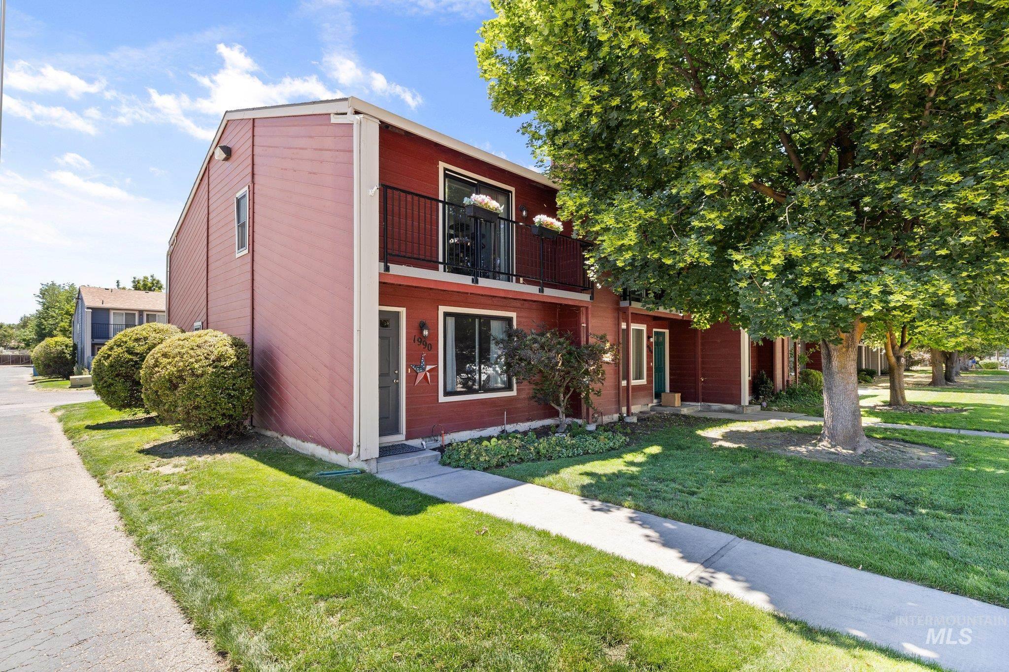 1990 Old Saybrook, Boise, Idaho 83706, 3 Bedrooms, 1.5 Bathrooms, Residential For Sale, Price $359,900,MLS 98955817