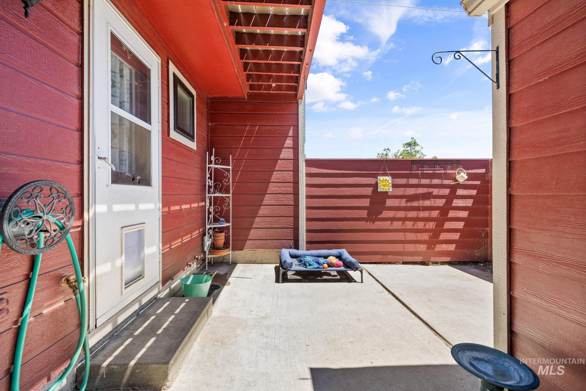 1990 Old Saybrook, Boise, Idaho 83706, 3 Bedrooms, 1.5 Bathrooms, Residential For Sale, Price $359,900,MLS 98955817