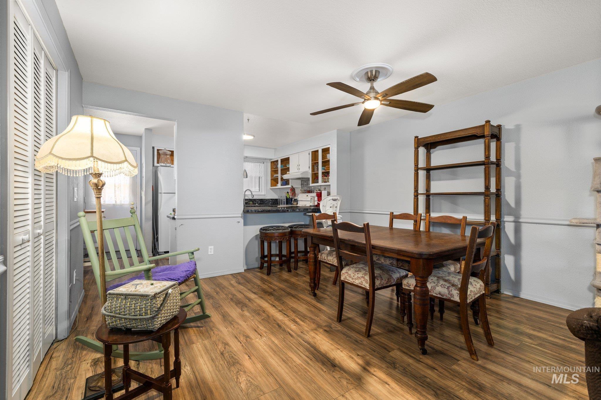 1990 Old Saybrook, Boise, Idaho 83706, 3 Bedrooms, 1.5 Bathrooms, Residential For Sale, Price $359,900,MLS 98955817