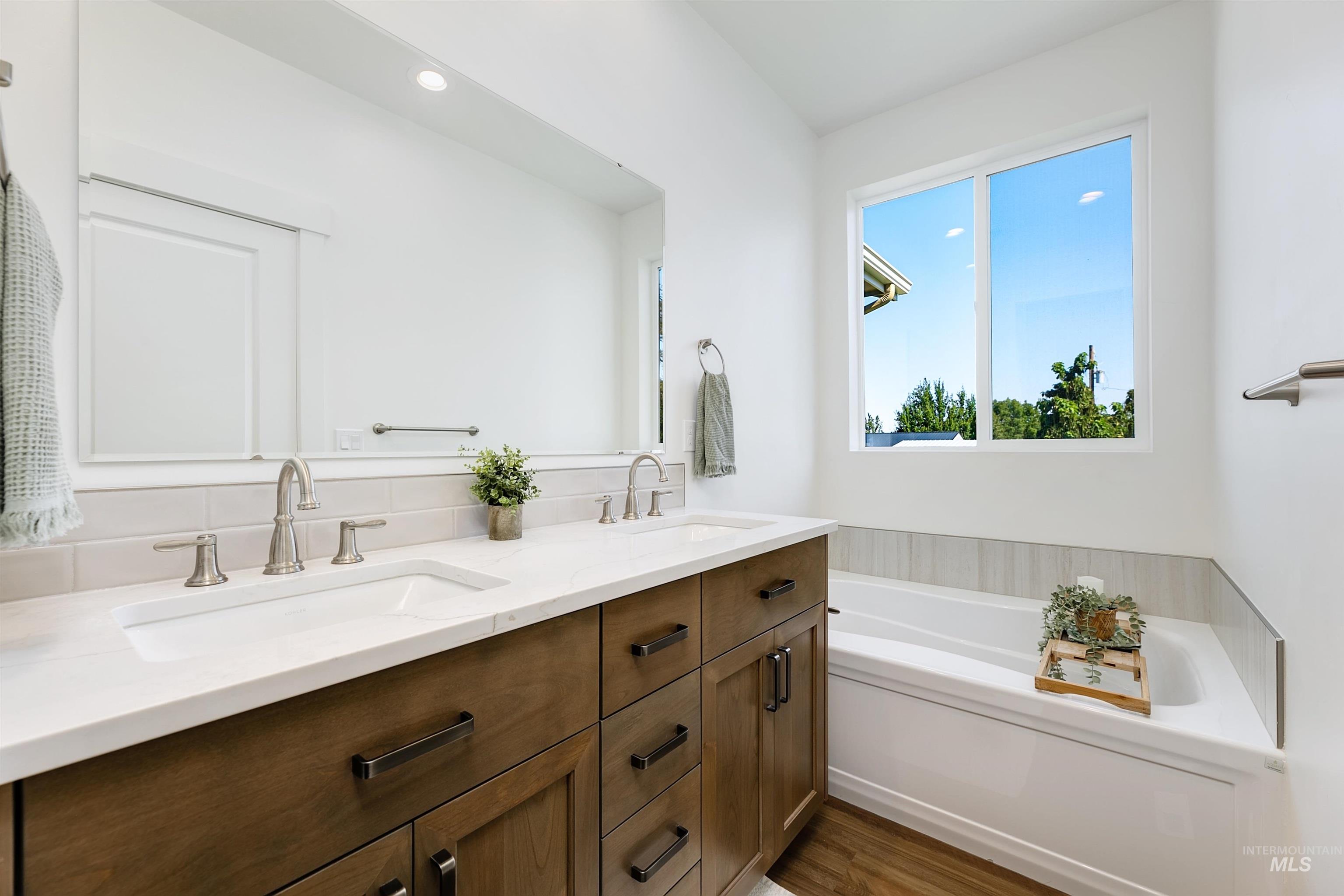 2678 Landmark St., Emmett, Idaho 83617, 3 Bedrooms, 2 Bathrooms, Residential For Sale, Price $482,990,MLS 98955839