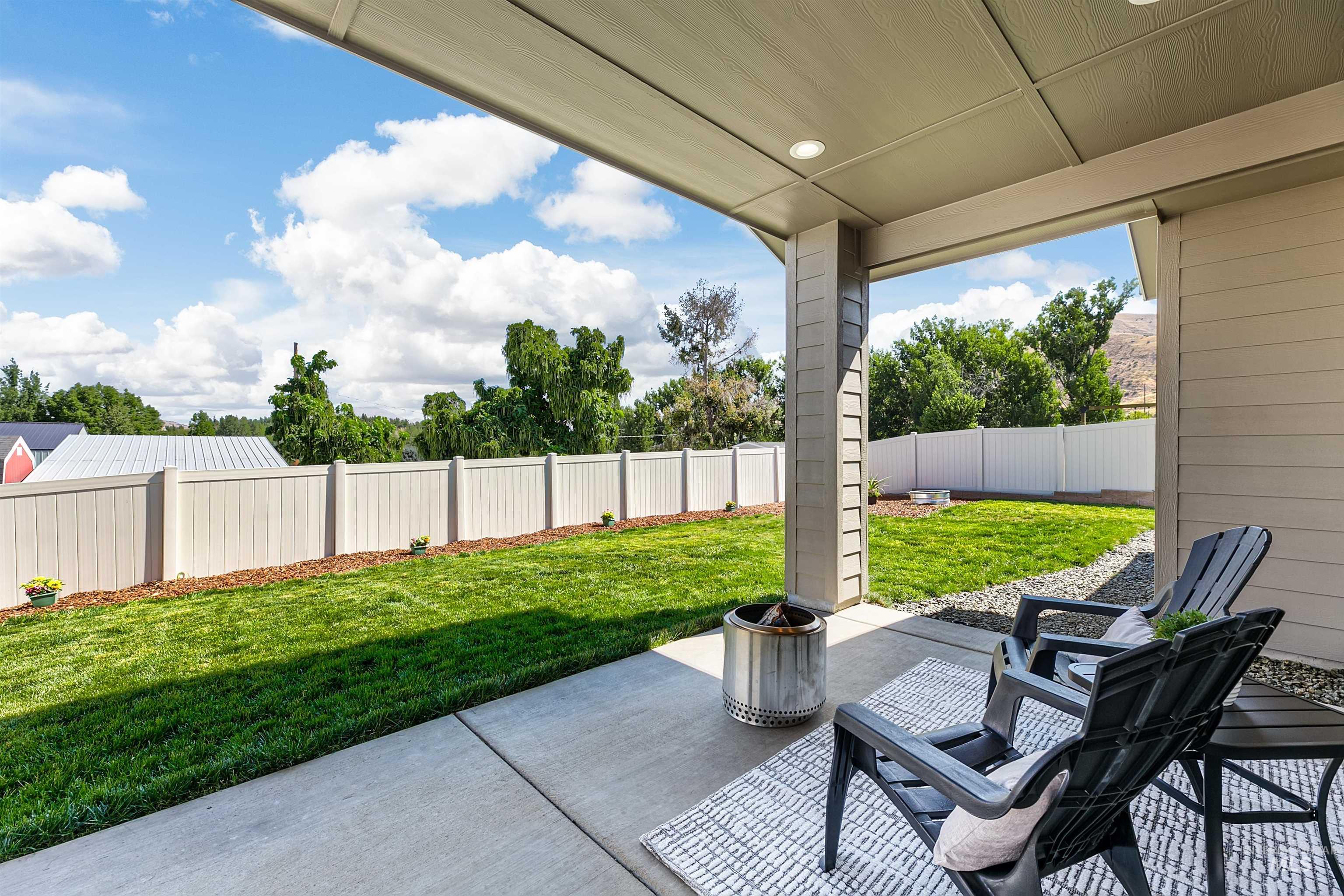 2678 Landmark St., Emmett, Idaho 83617, 3 Bedrooms, 2 Bathrooms, Residential For Sale, Price $482,990,MLS 98955839