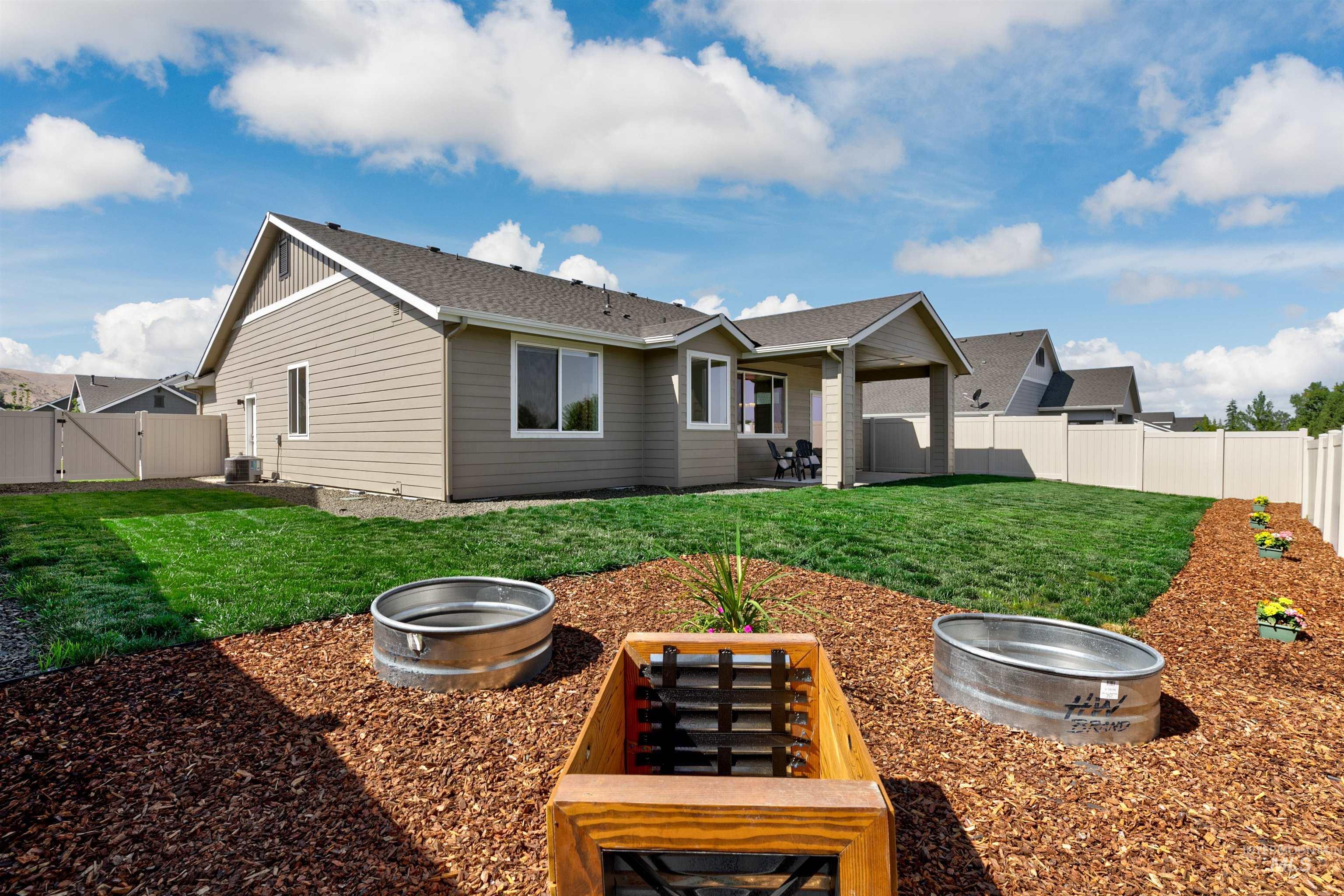 2678 Landmark St., Emmett, Idaho 83617, 3 Bedrooms, 2 Bathrooms, Residential For Sale, Price $482,990,MLS 98955839