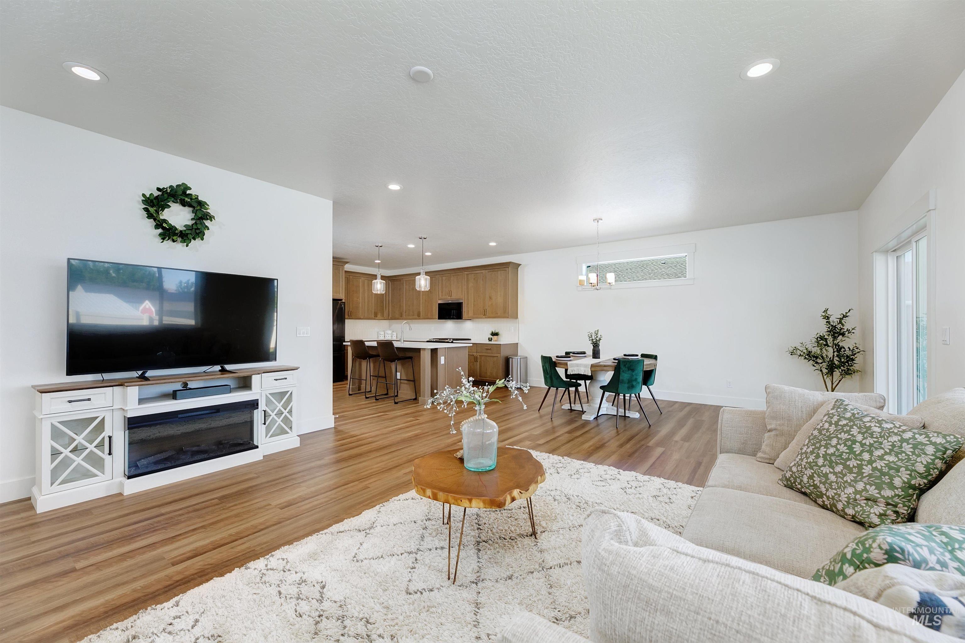 2678 Landmark St., Emmett, Idaho 83617, 3 Bedrooms, 2 Bathrooms, Residential For Sale, Price $482,990,MLS 98955839