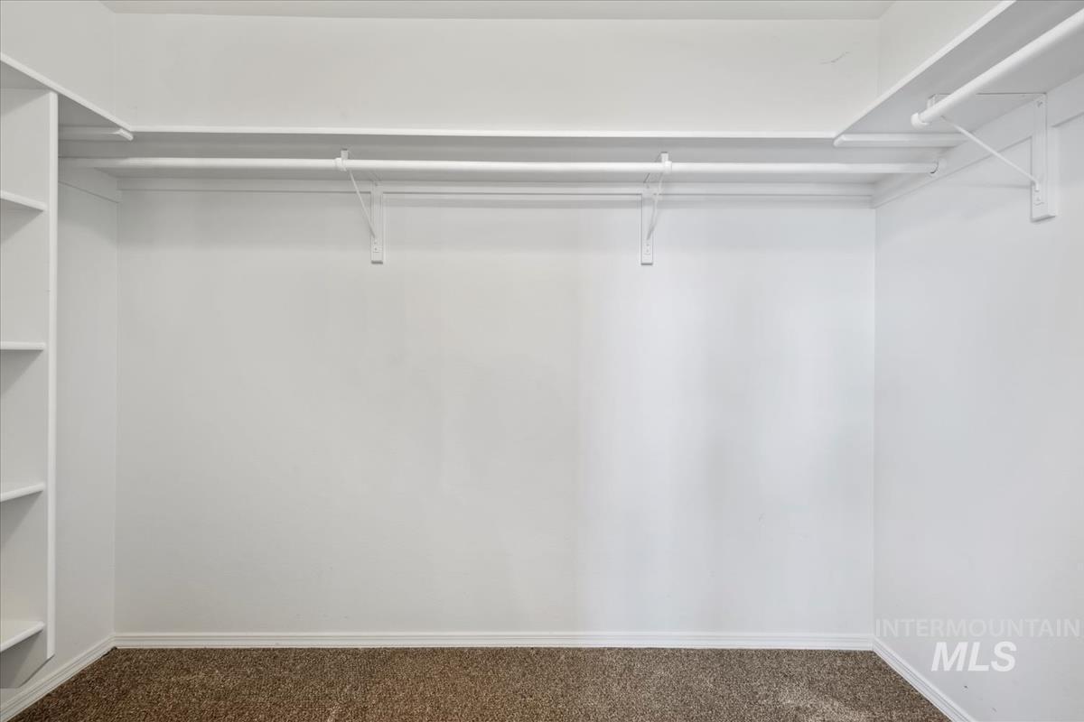 686 Nugget Court, Middleton, Idaho 83644-5278, 4 Bedrooms, 2.5 Bathrooms, Residential For Sale, Price $444,900,MLS 98955855