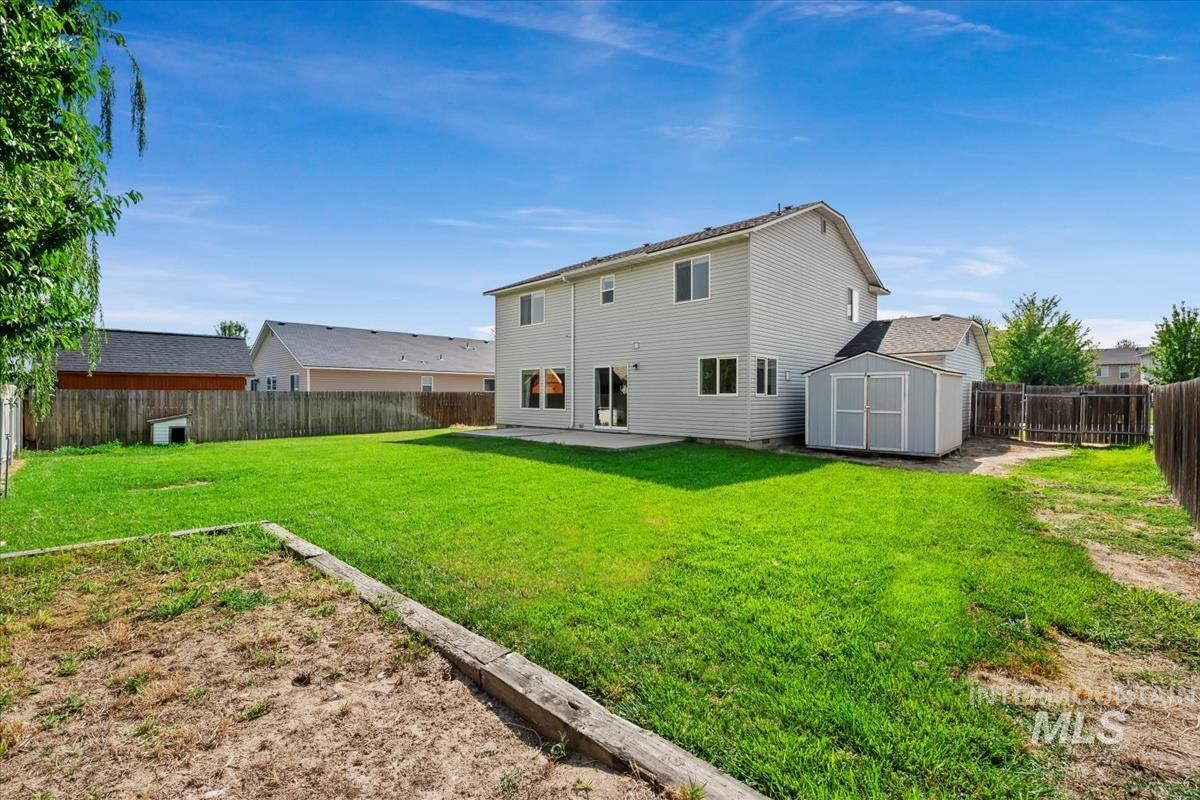 686 Nugget Court, Middleton, Idaho 83644-5278, 4 Bedrooms, 2.5 Bathrooms, Residential For Sale, Price $444,900,MLS 98955855