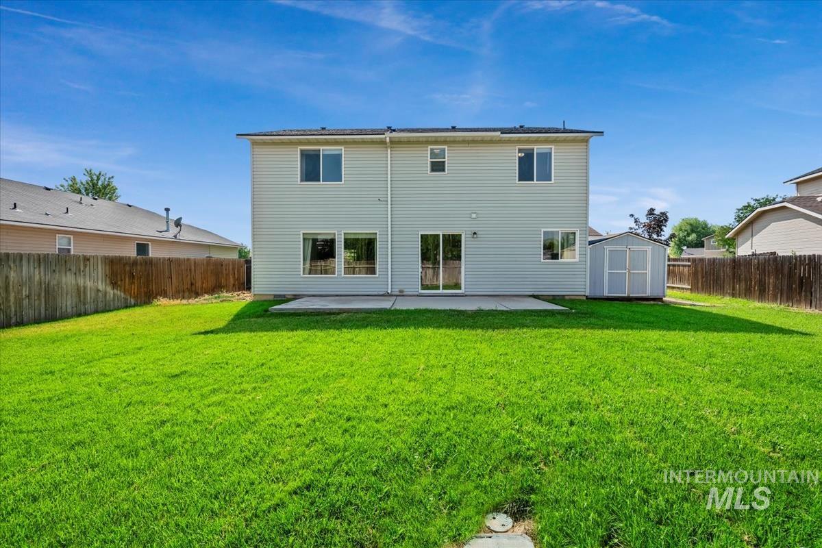 686 Nugget Court, Middleton, Idaho 83644-5278, 4 Bedrooms, 2.5 Bathrooms, Residential For Sale, Price $444,900,MLS 98955855