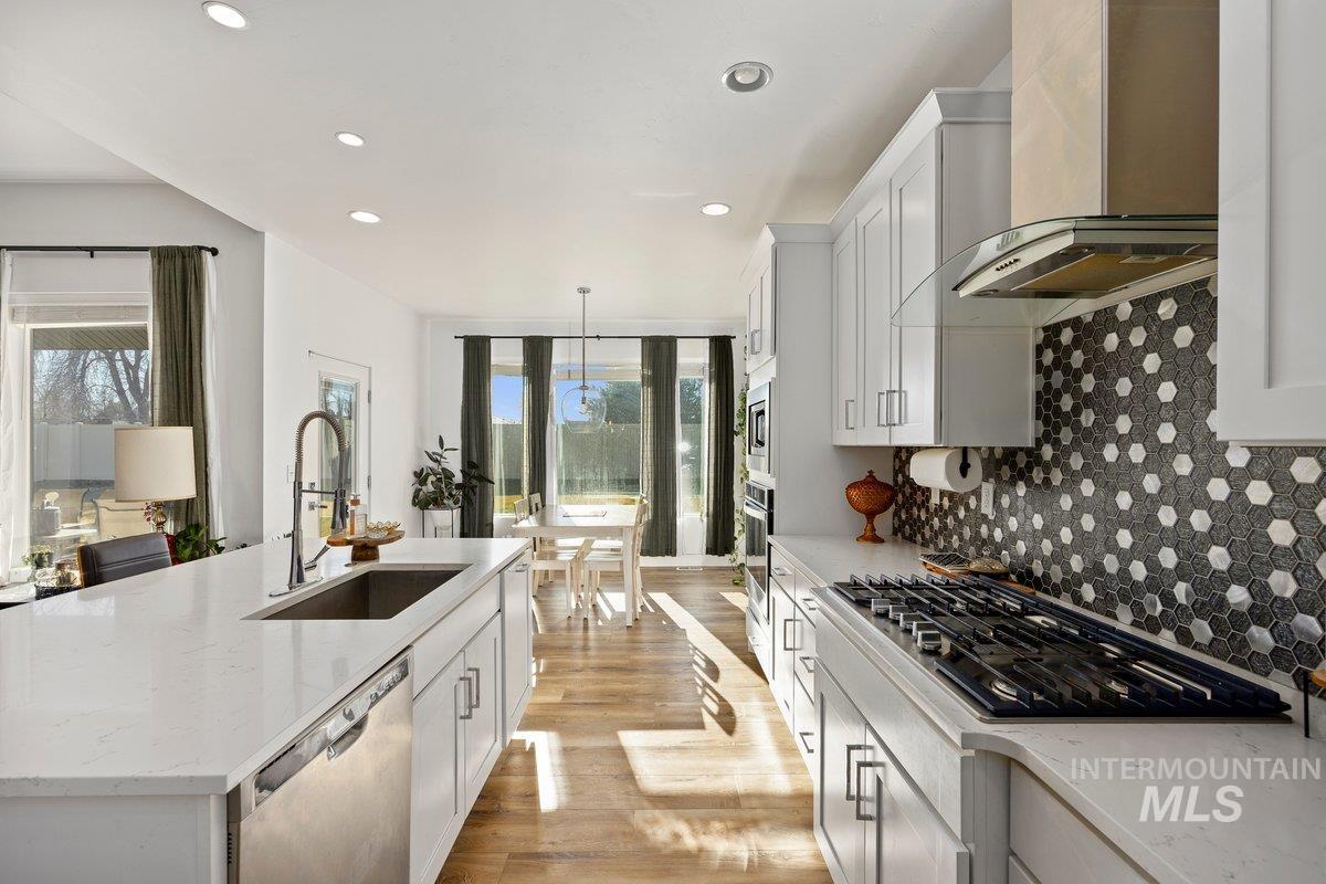 957 Birchton Loop, Twin Falls, Idaho 83301, 3 Bedrooms, 2 Bathrooms, Residential For Sale, Price $530,000,MLS 98955877