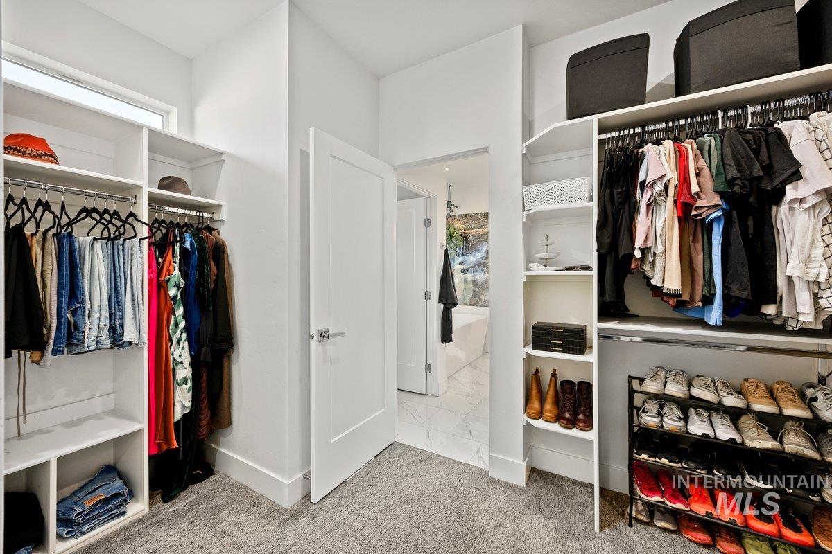 957 Birchton Loop, Twin Falls, Idaho 83301, 3 Bedrooms, 2 Bathrooms, Residential For Sale, Price $530,000,MLS 98955877