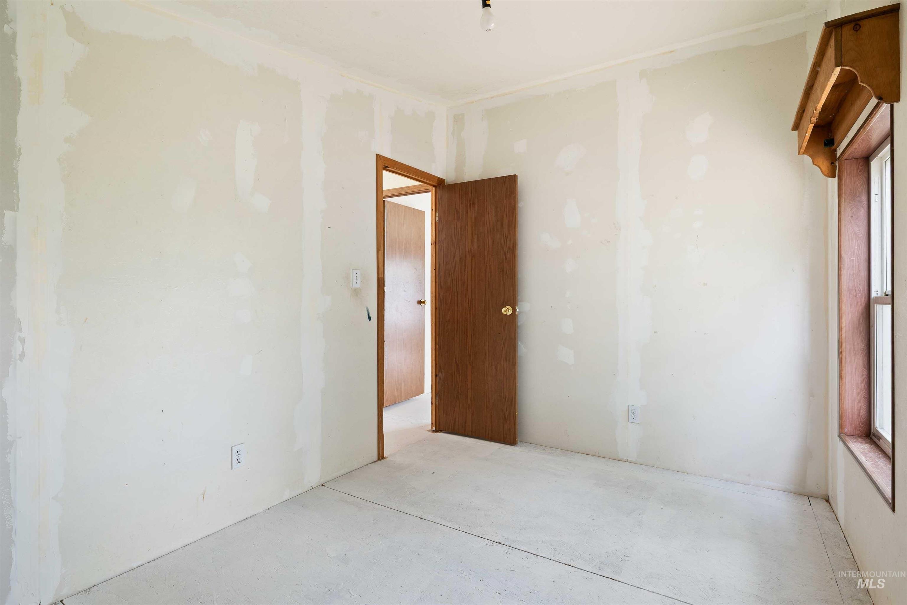 218 E Ave G, Jerome, Idaho 83338, 3 Bedrooms, 2 Bathrooms, Residential For Sale, Price $199,900,MLS 98955878