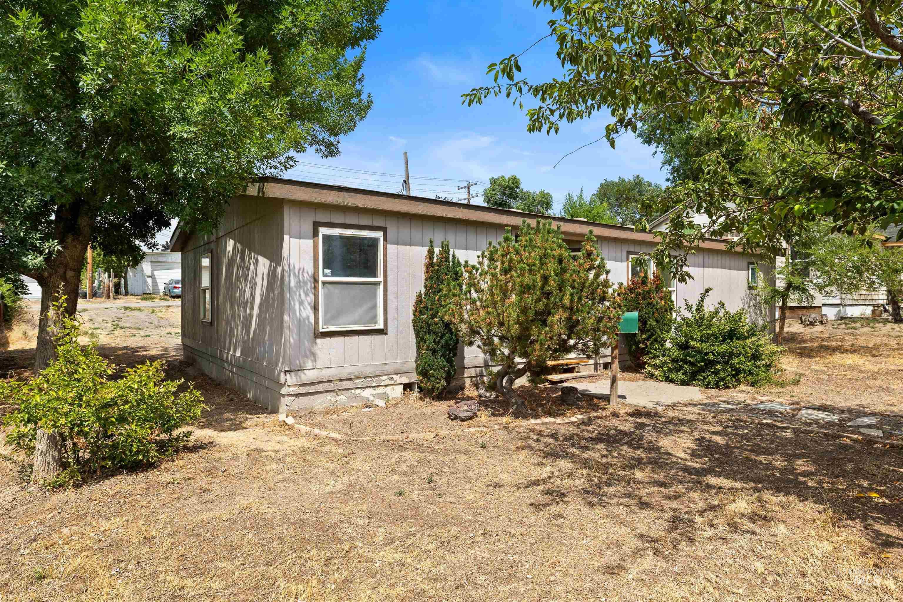 218 E Ave G, Jerome, Idaho 83338, 3 Bedrooms, 2 Bathrooms, Residential For Sale, Price $199,900,MLS 98955878