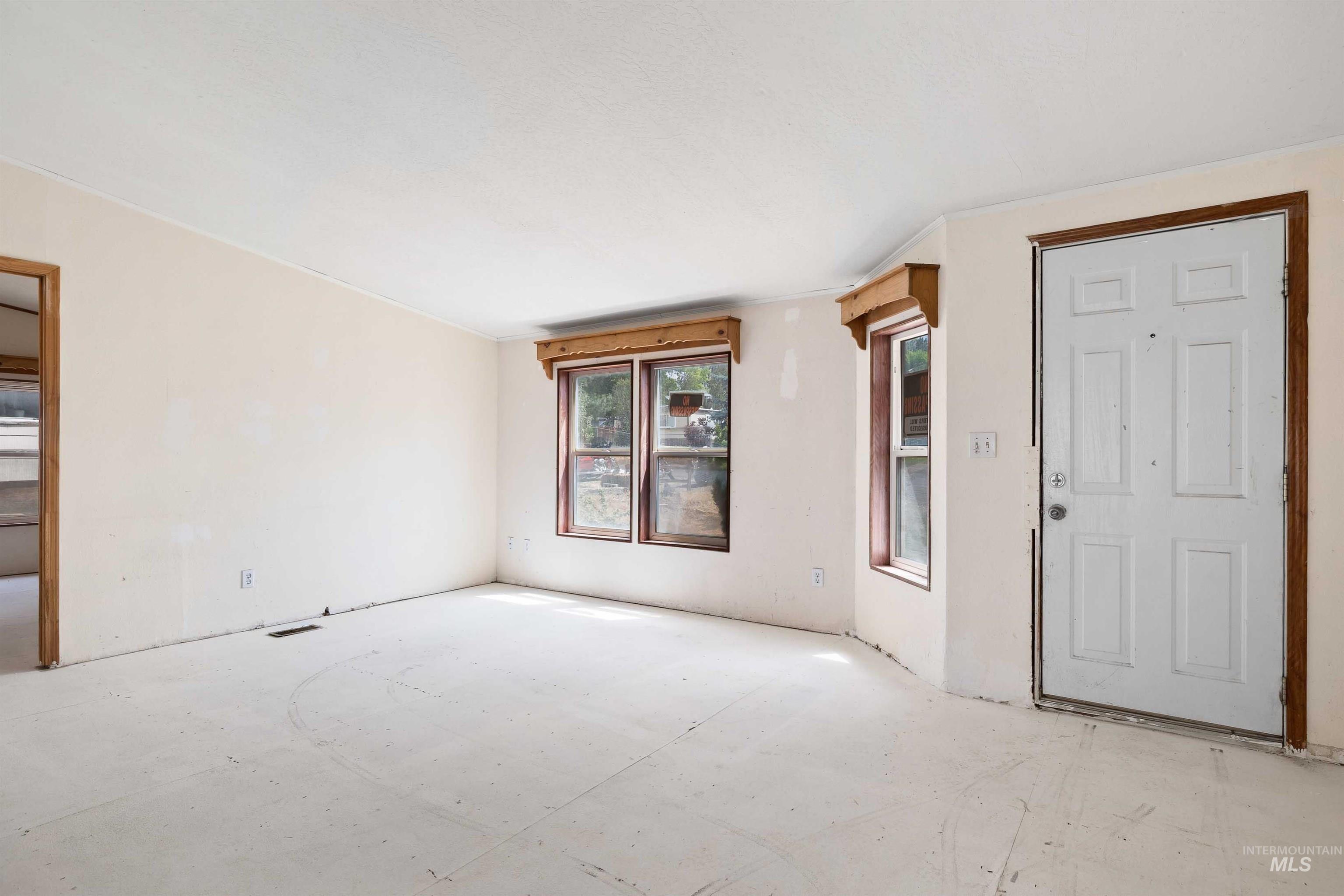 218 E Ave G, Jerome, Idaho 83338, 3 Bedrooms, 2 Bathrooms, Residential For Sale, Price $199,900,MLS 98955878