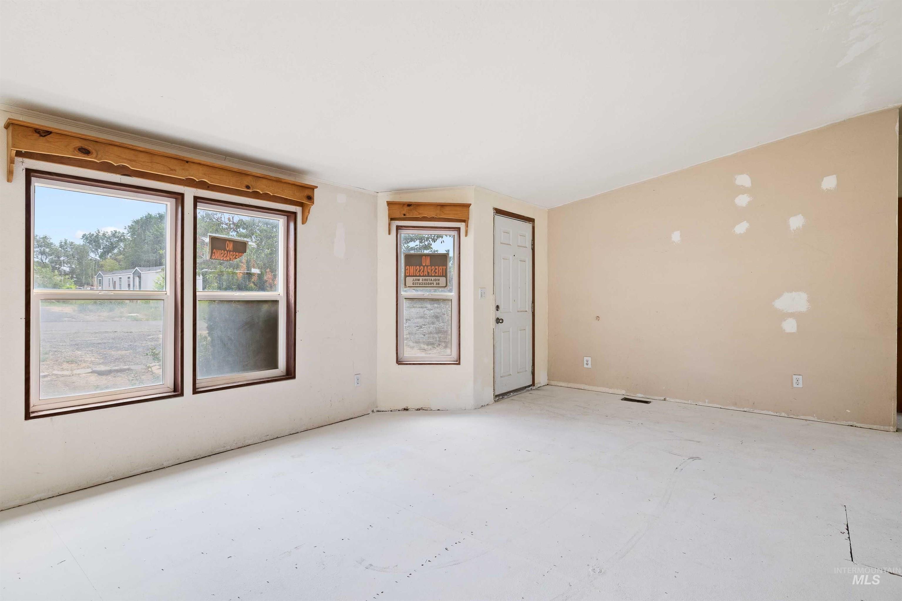 218 E Ave G, Jerome, Idaho 83338, 3 Bedrooms, 2 Bathrooms, Residential For Sale, Price $199,900,MLS 98955878