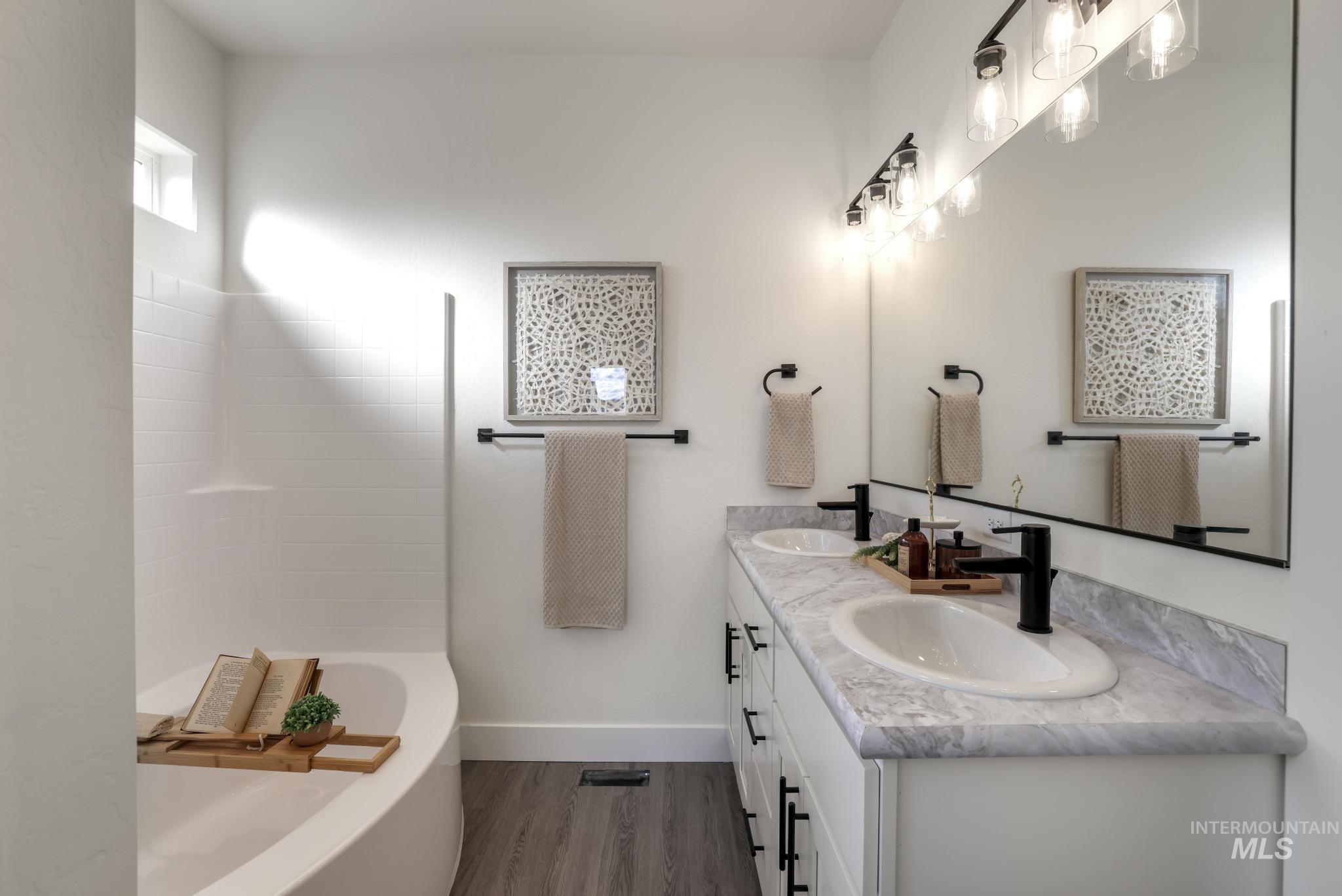 921 Adamite Rd, Kimberly, Idaho 83341, 4 Bedrooms, 2 Bathrooms, Residential For Sale, Price $400,000,MLS 98955945