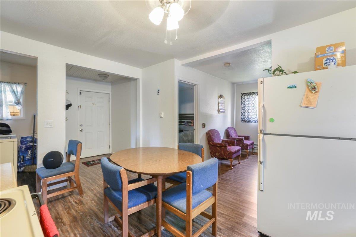 121 7th Ave South, Buhl, Idaho 83316, 4 Bedrooms, 2 Bathrooms, Residential For Sale, Price $270,000,MLS 98955950