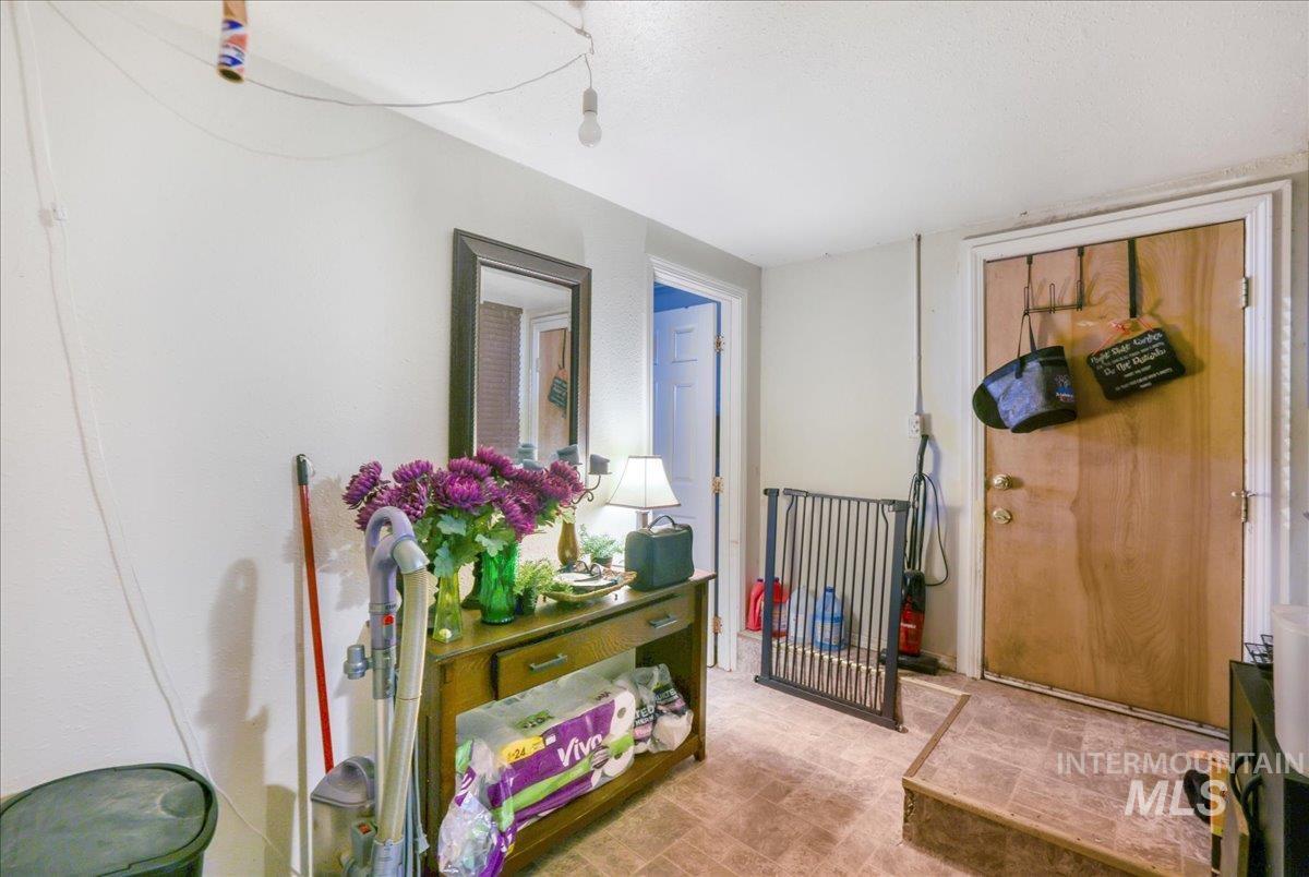 121 7th Ave South, Buhl, Idaho 83316, 4 Bedrooms, 2 Bathrooms, Residential For Sale, Price $270,000,MLS 98955950