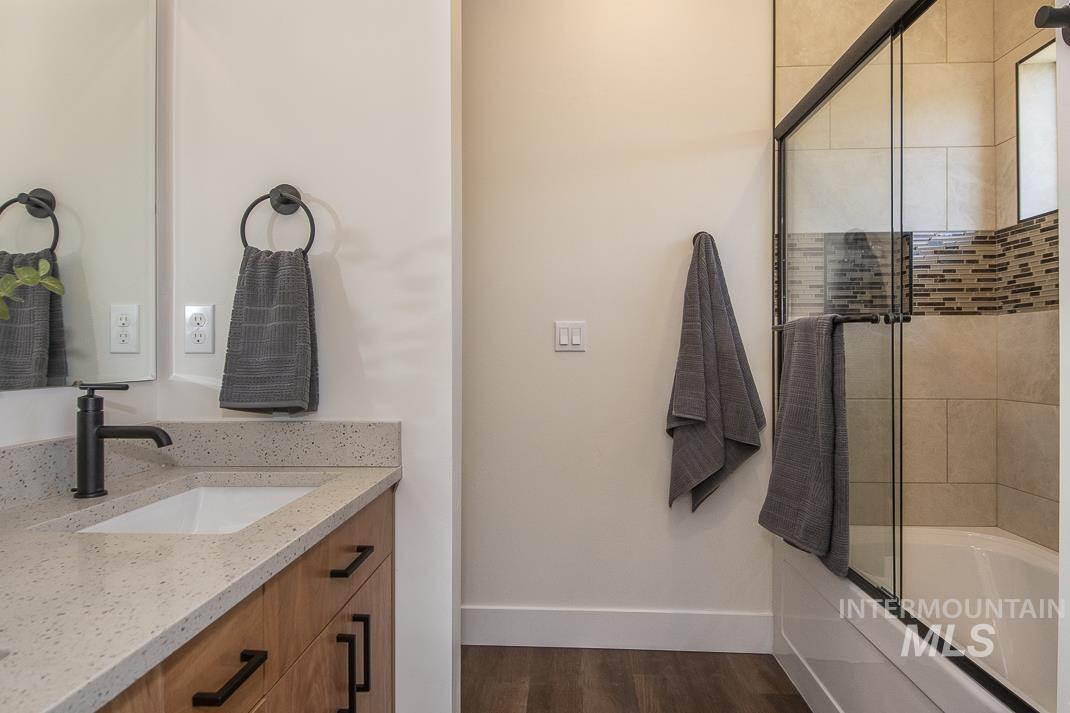 479 E Violets Cove Ln, Garden City, Idaho 83714, 3 Bedrooms, 3.5 Bathrooms, Residential For Sale, Price $600,000,MLS 98955984