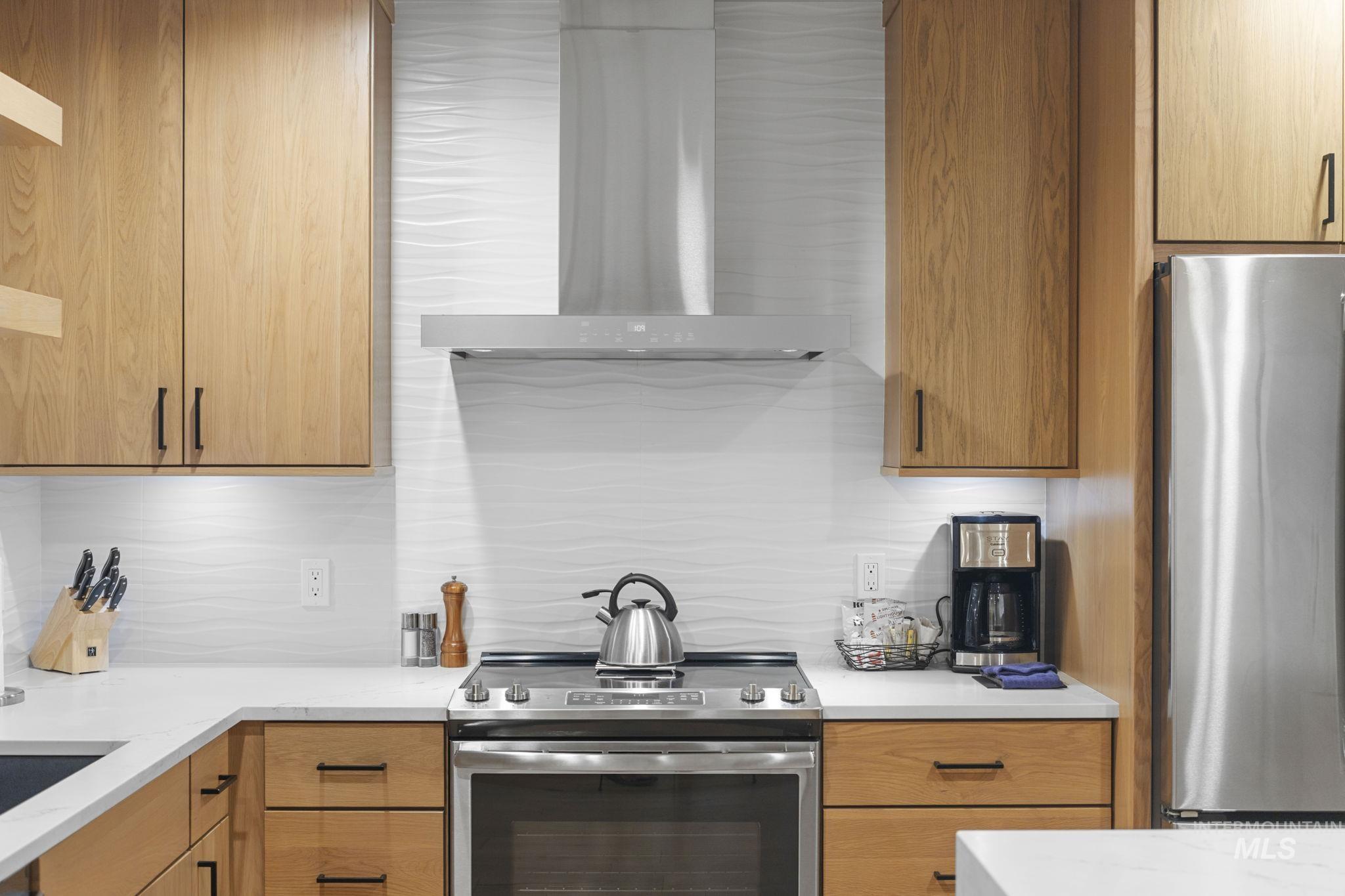 780 Village Dr., Donnelly, Idaho 83615-5014, 1 Bedroom, 1 Bathroom, Residential For Sale, Price $575,000,MLS 98956040