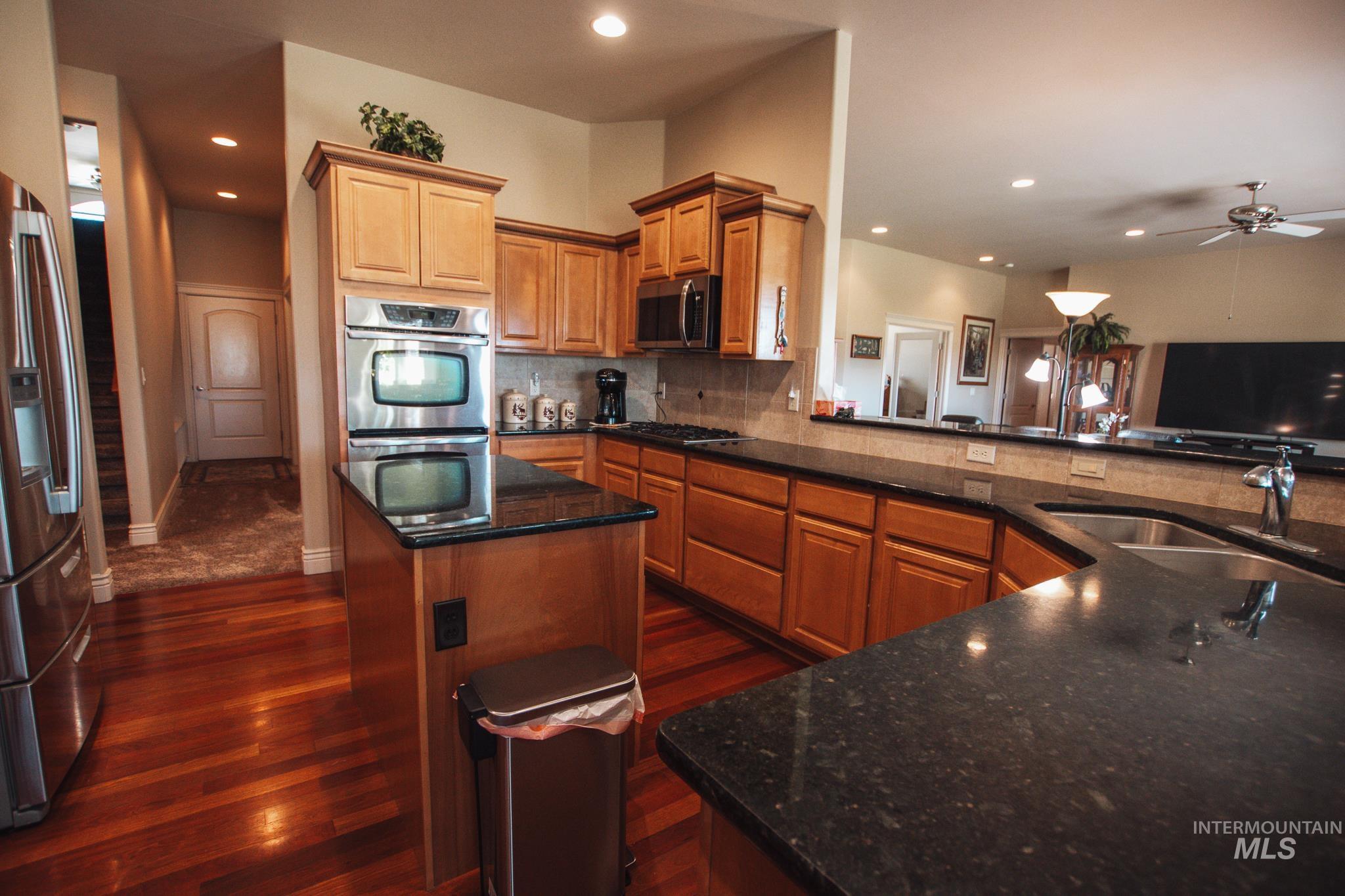 12179 W Tustin, Kuna, Idaho 83634, 4 Bedrooms, 3.5 Bathrooms, Residential For Sale, Price $875,000, 98956058