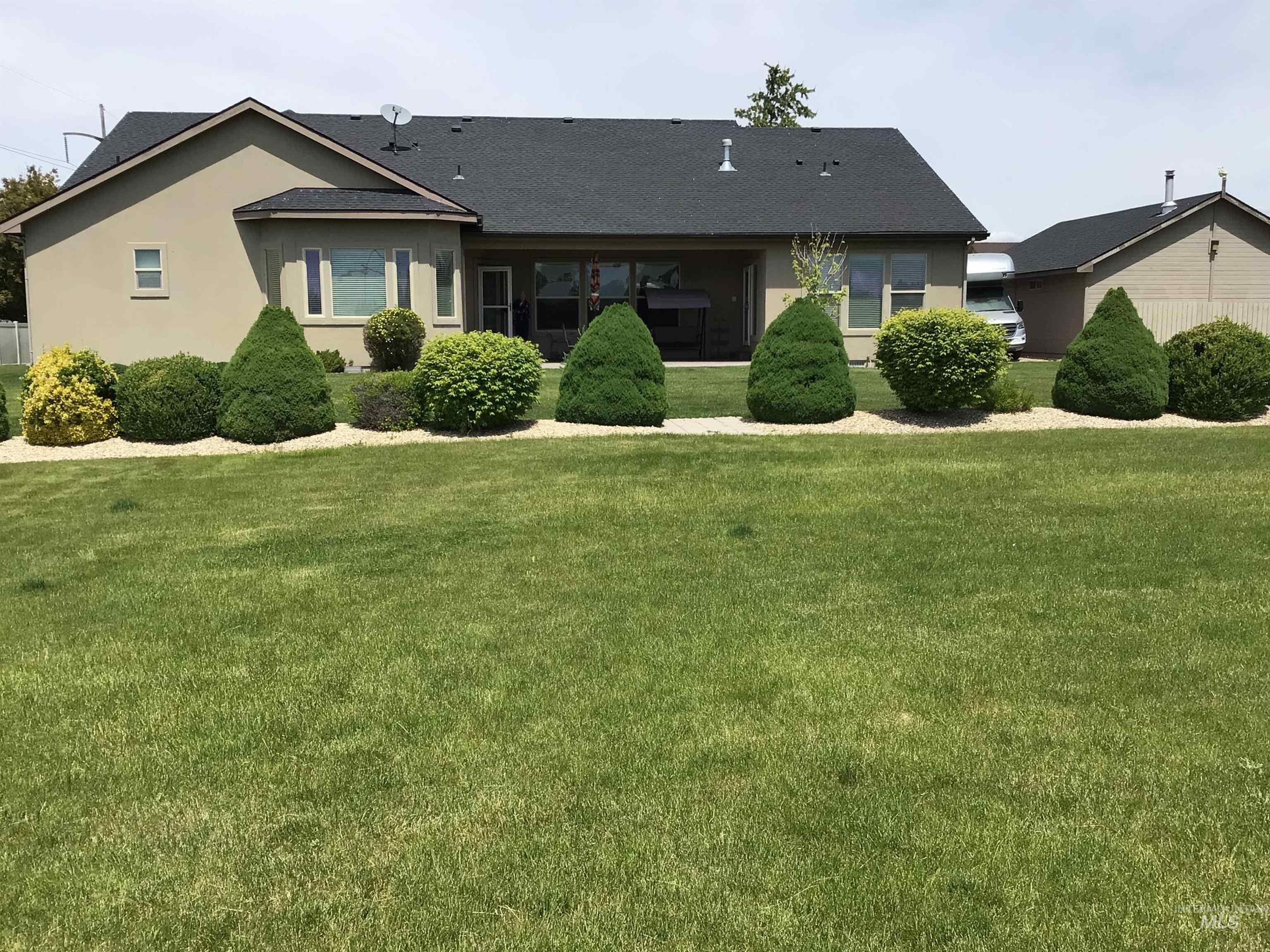 12179 W Tustin, Kuna, Idaho 83634, 4 Bedrooms, 3.5 Bathrooms, Residential For Sale, Price $875,000, 98956058
