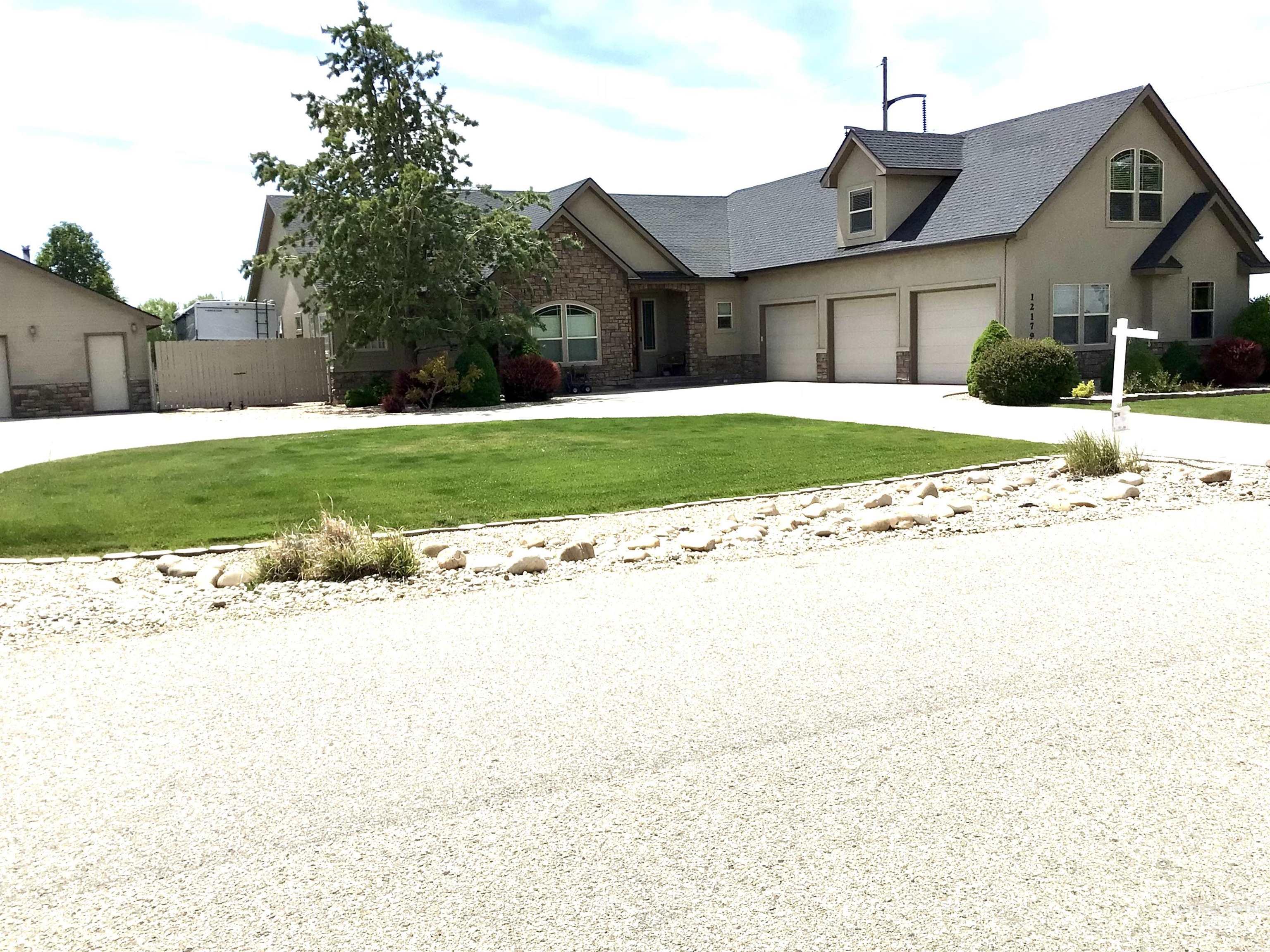 12179 W Tustin, Kuna, Idaho 83634, 4 Bedrooms, 3.5 Bathrooms, Residential For Sale, Price $875,000, 98956058