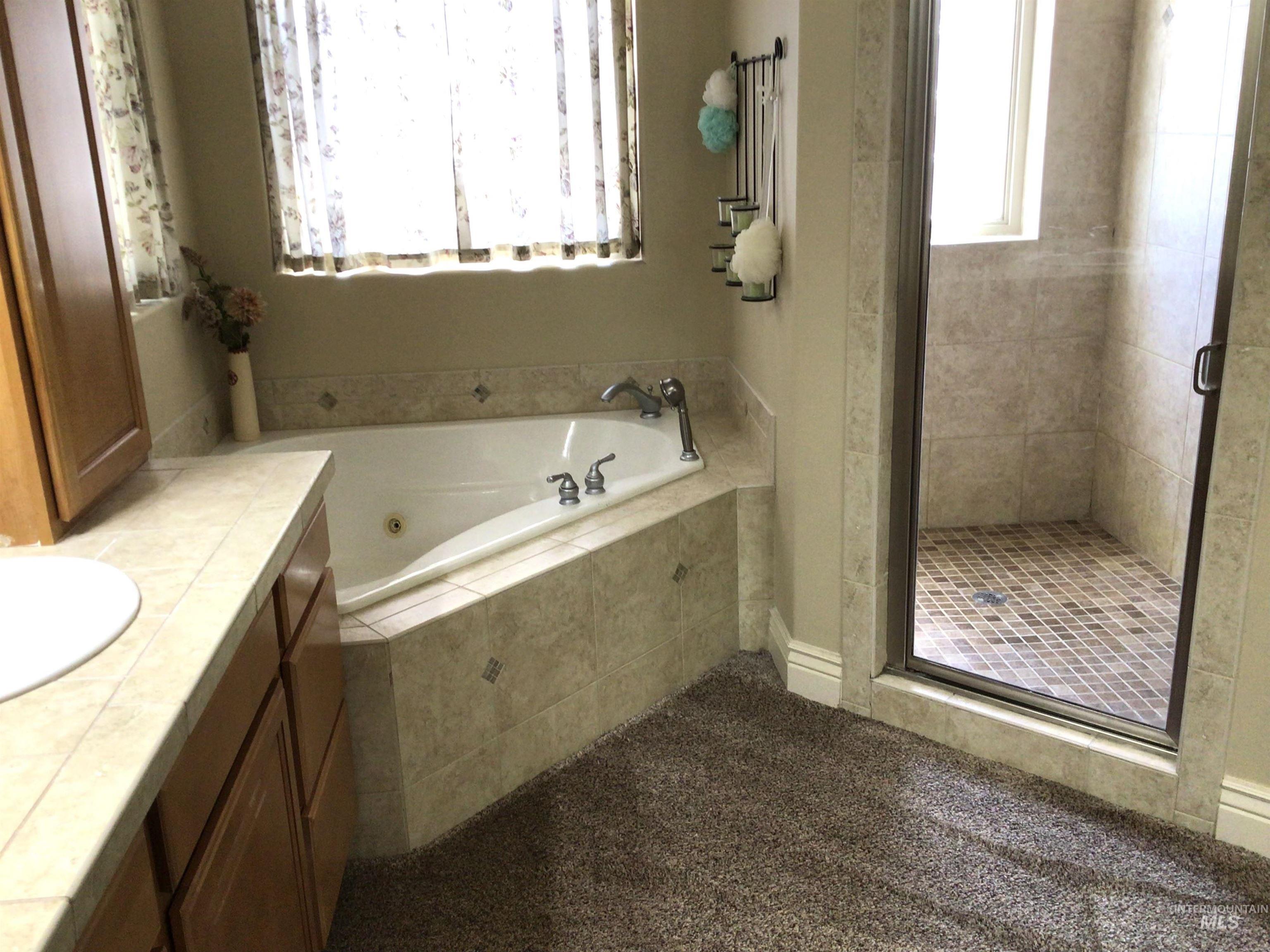 12179 W Tustin, Kuna, Idaho 83634, 4 Bedrooms, 3.5 Bathrooms, Residential For Sale, Price $875,000,MLS 98956058