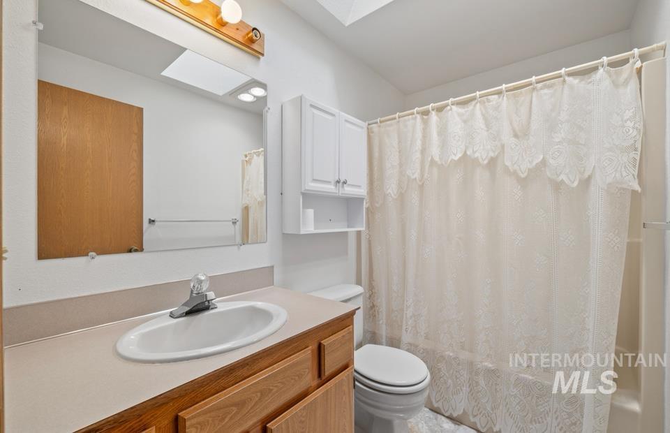 1128 Burrell Ave., Lewiston, Idaho 83501, 3 Bedrooms, 2 Bathrooms, Residential For Sale, Price $279,000,MLS 98956068