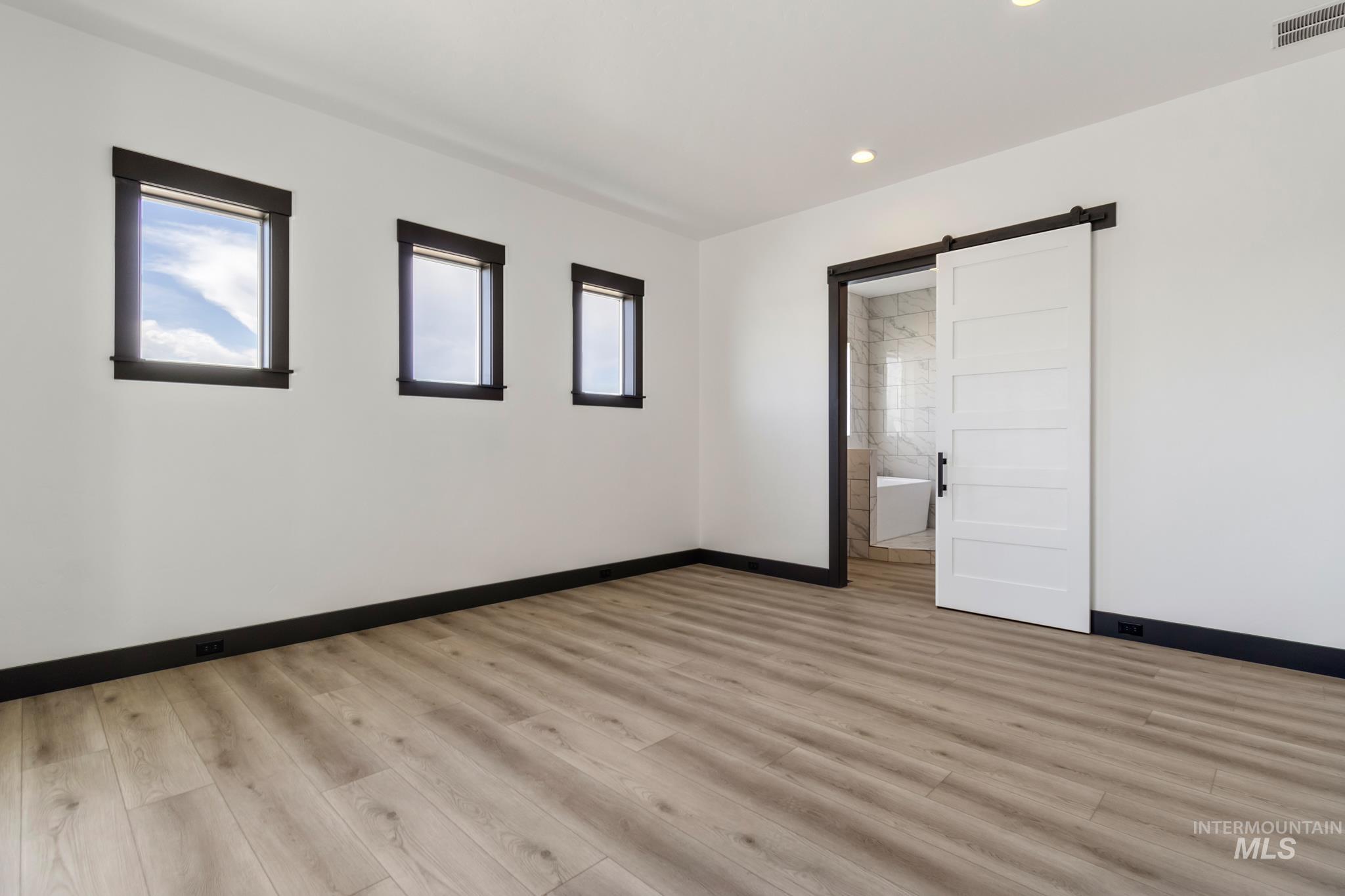 2040 W Ibis Dr, Nampa, Idaho 83686, 4 Bedrooms, 3 Bathrooms, Residential For Sale, Price $665,000,MLS 98956094