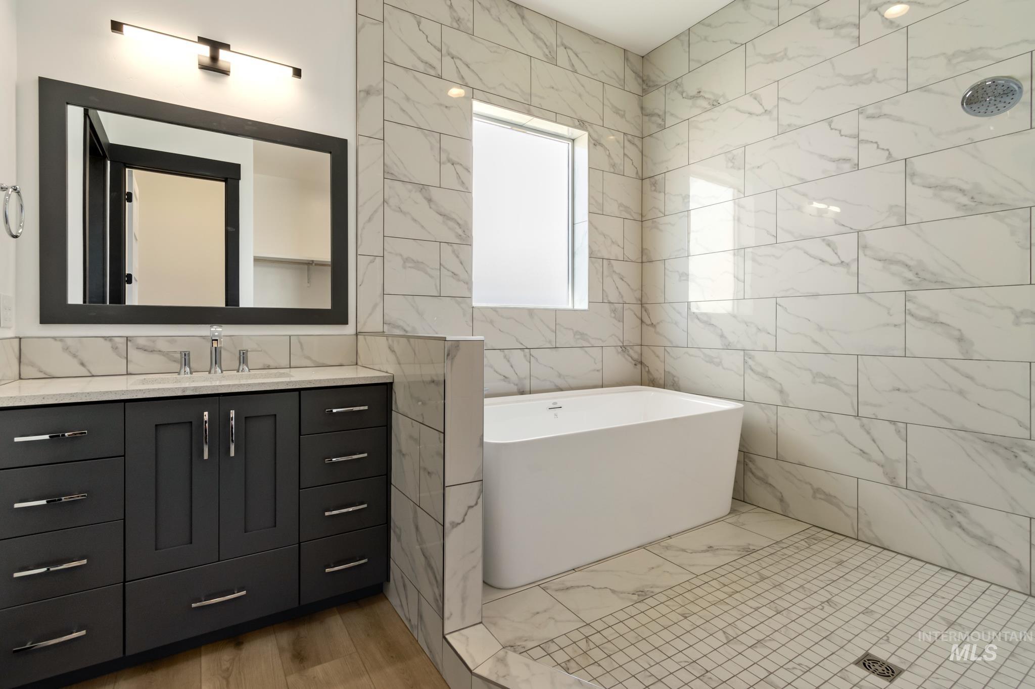 2040 W Ibis Dr, Nampa, Idaho 83686, 4 Bedrooms, 3 Bathrooms, Residential For Sale, Price $665,000,MLS 98956094