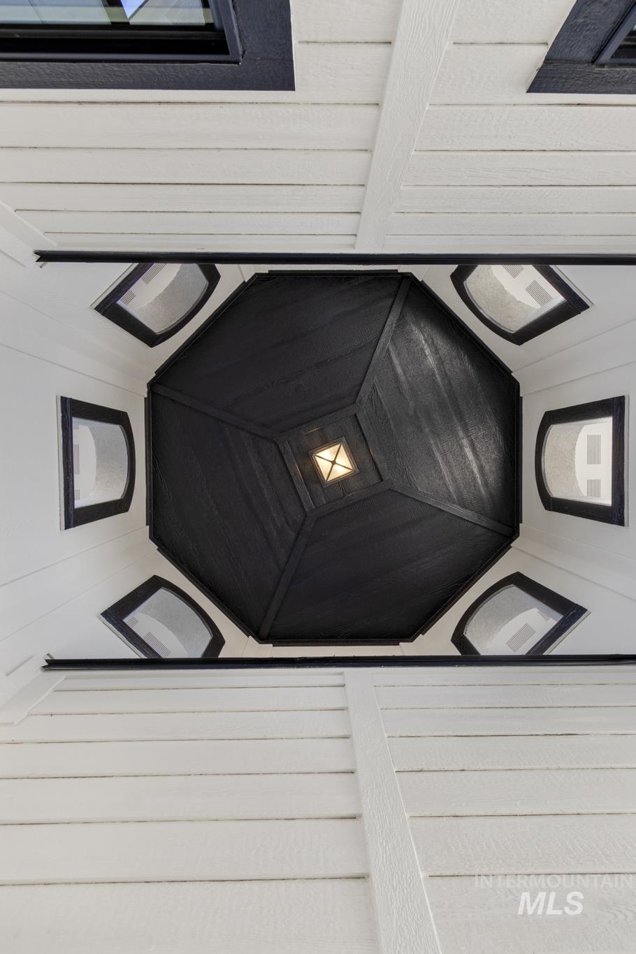 2040 W Ibis Dr, Nampa, Idaho 83686, 4 Bedrooms, 3 Bathrooms, Residential For Sale, Price $665,000,MLS 98956094