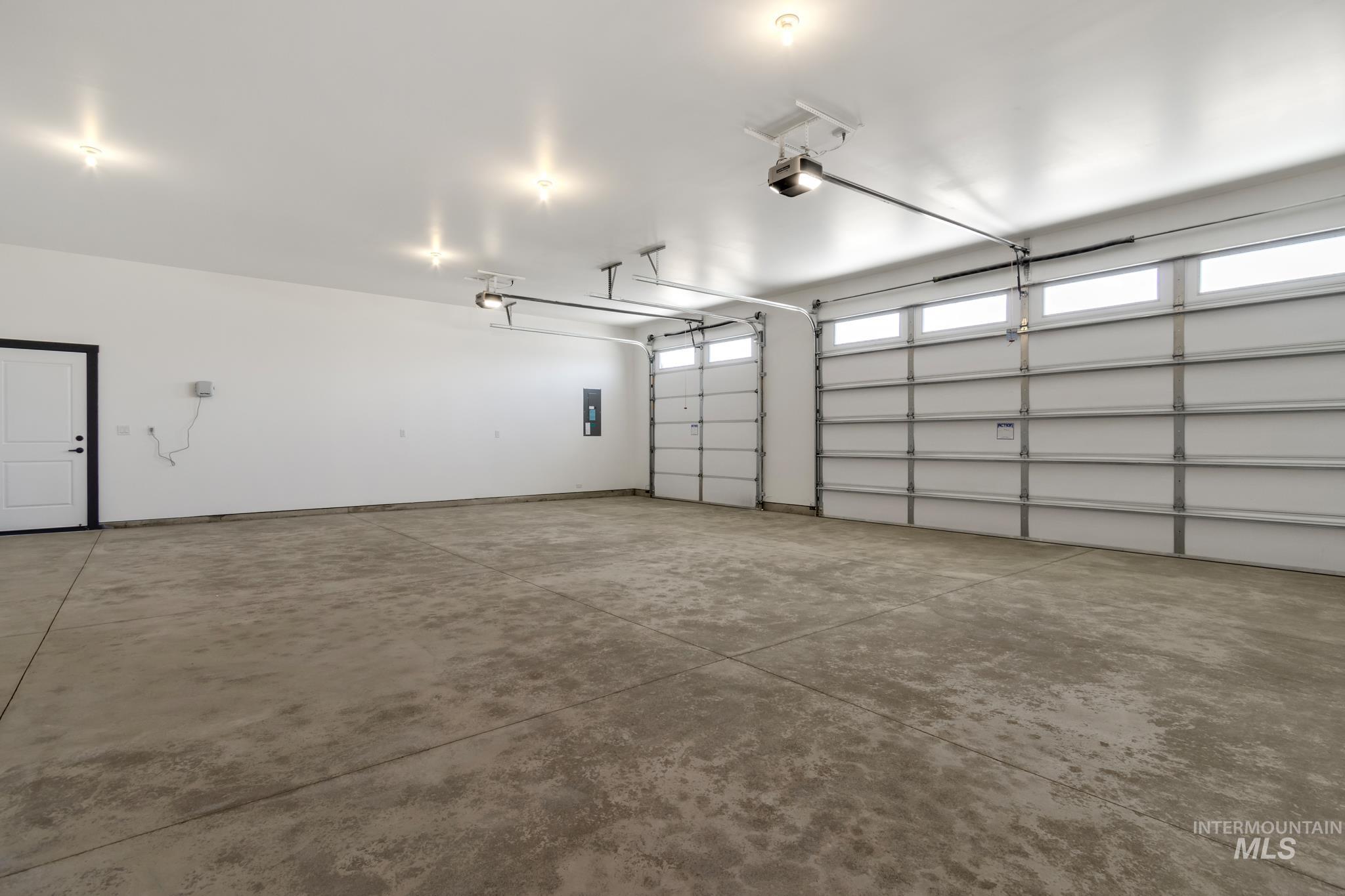 2040 W Ibis Dr, Nampa, Idaho 83686, 4 Bedrooms, 3 Bathrooms, Residential For Sale, Price $665,000,MLS 98956094