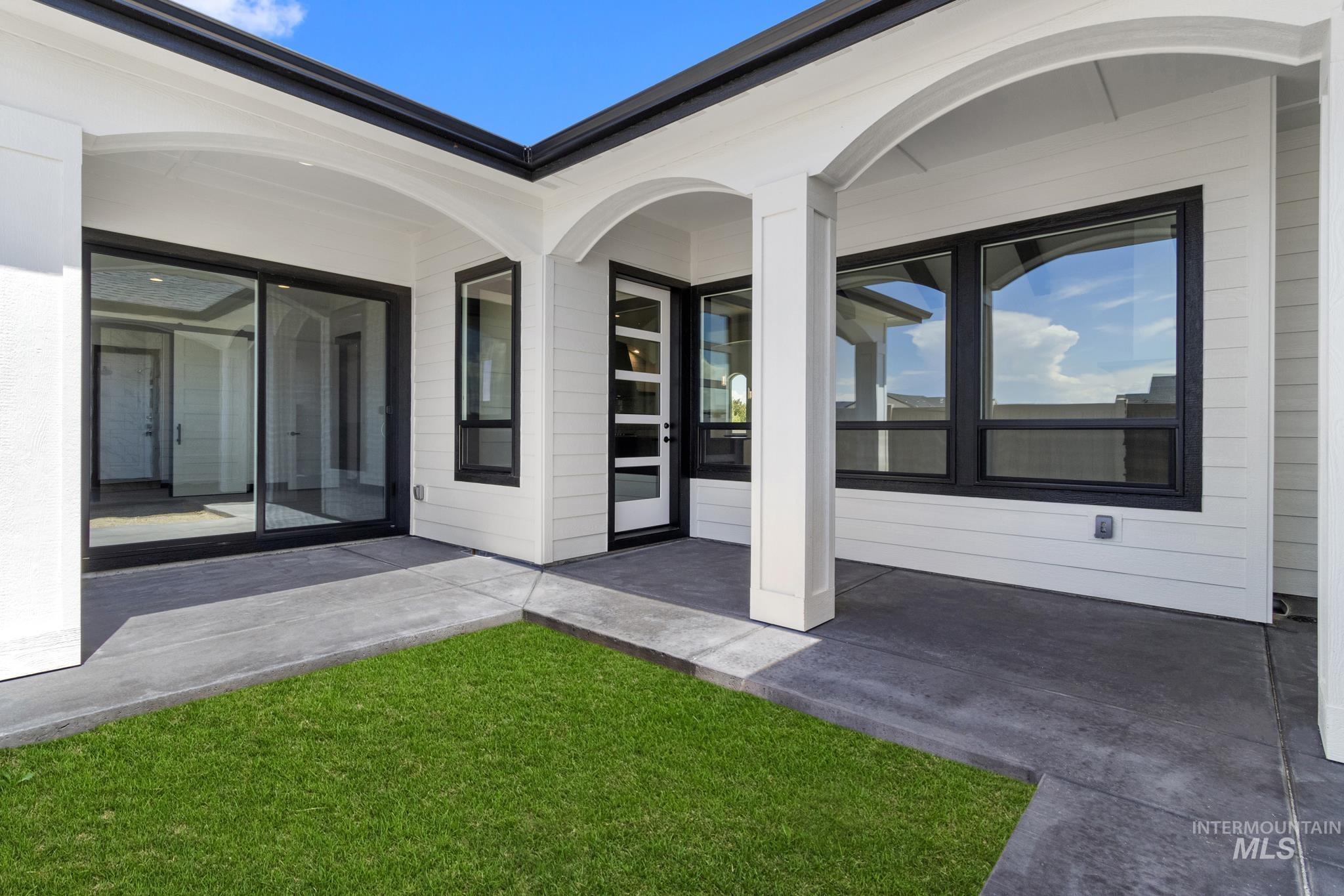 2040 W Ibis Dr, Nampa, Idaho 83686, 4 Bedrooms, 3 Bathrooms, Residential For Sale, Price $665,000,MLS 98956094