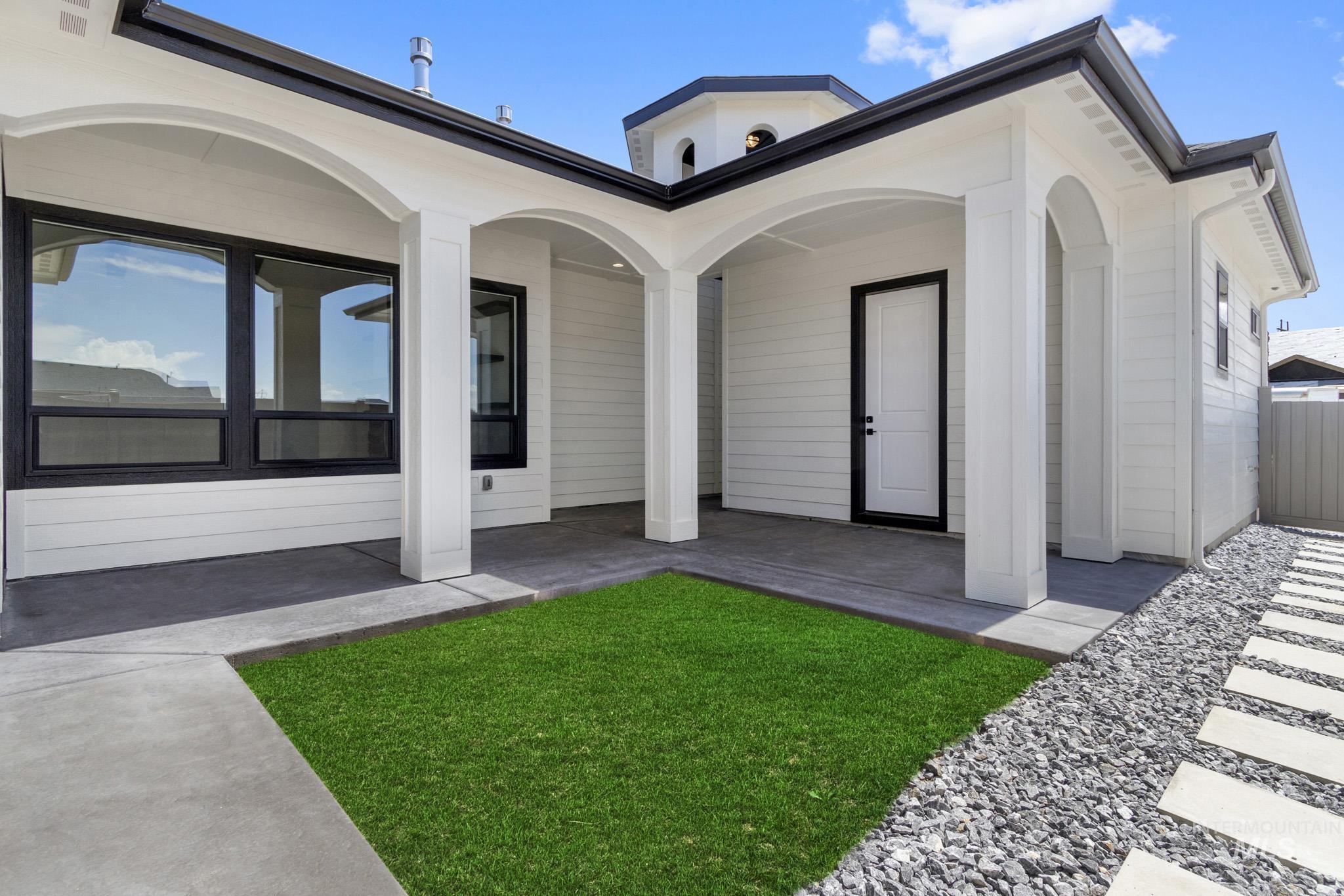 2040 W Ibis Dr, Nampa, Idaho 83686, 4 Bedrooms, 3 Bathrooms, Residential For Sale, Price $665,000,MLS 98956094