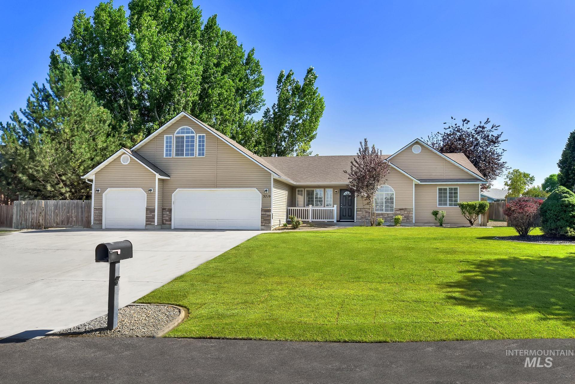3719 E Sage Ct, Nampa, Idaho 83687, 6 Bedrooms, 2.5 Bathrooms, Residential For Sale, Price $524,000,MLS 98956095