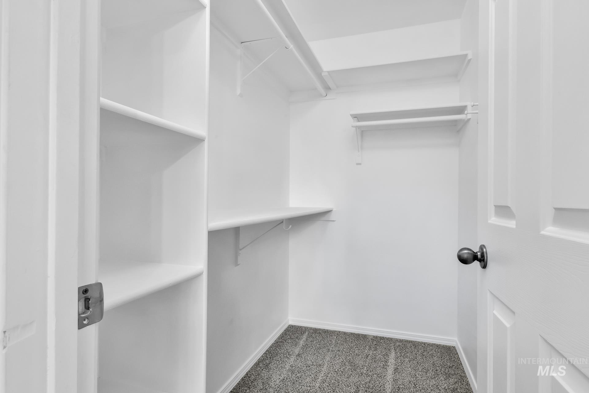 3719 E Sage Ct, Nampa, Idaho 83687, 6 Bedrooms, 2.5 Bathrooms, Residential For Sale, Price $524,000,MLS 98956095