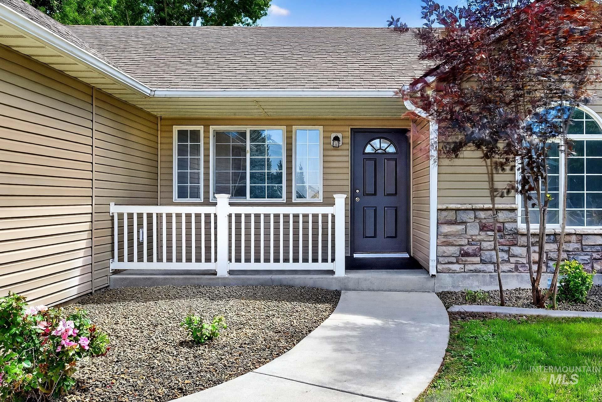 3719 E Sage Ct, Nampa, Idaho 83687, 6 Bedrooms, 2.5 Bathrooms, Residential For Sale, Price $524,000,MLS 98956095