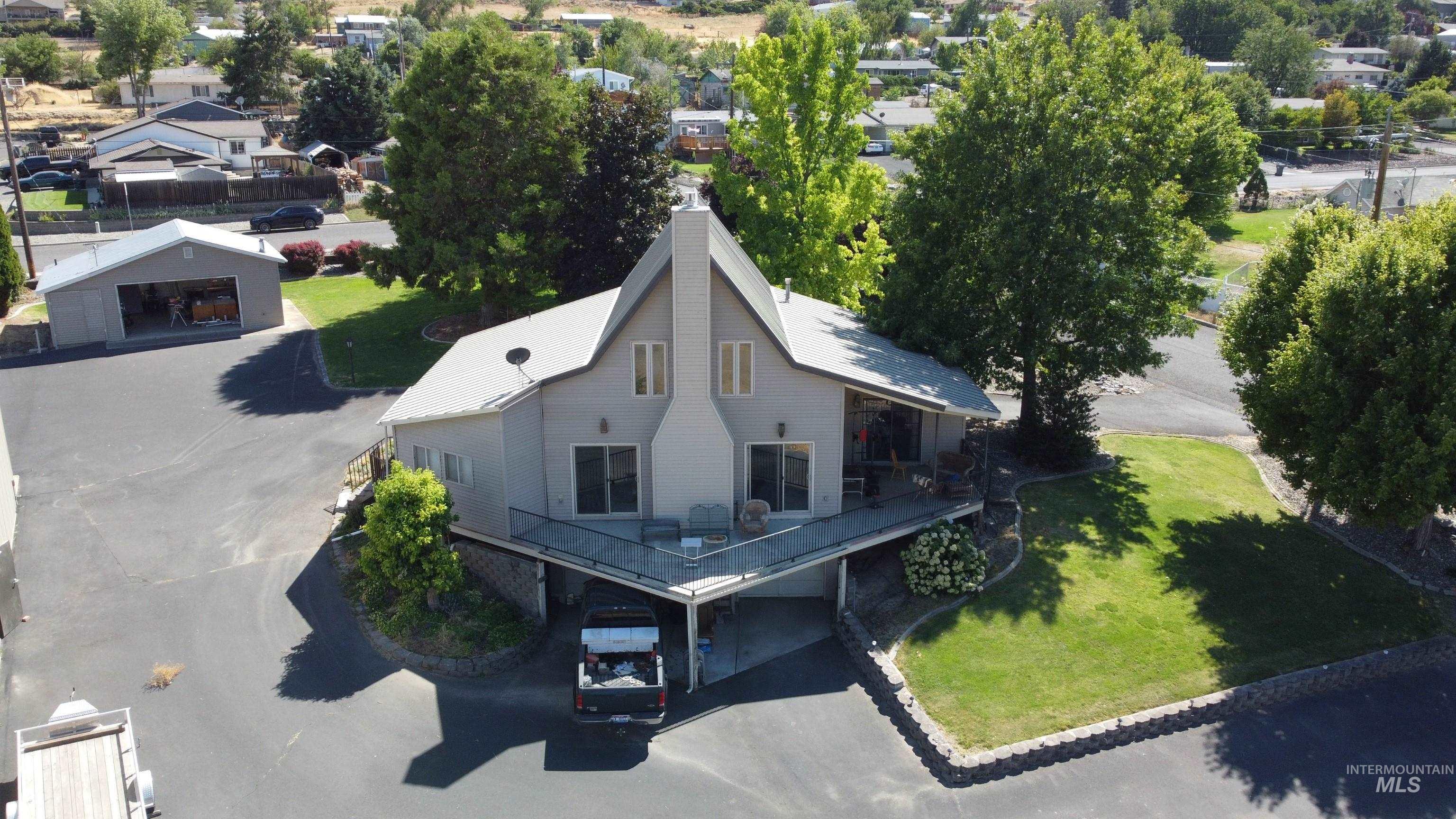 209 Harding St, Asotin, Washington 99402, 3 Bedrooms, 3 Bathrooms, Residential For Sale, Price $799,000,MLS 98956128